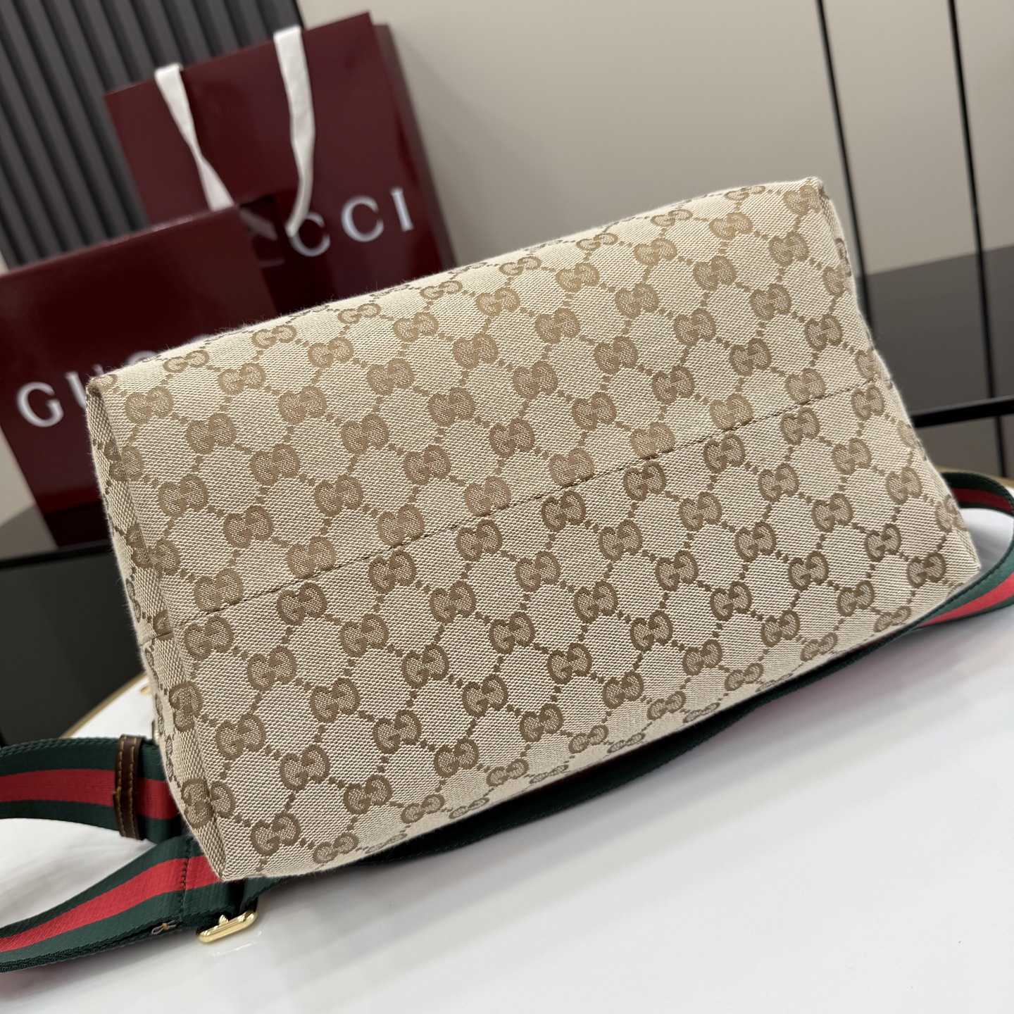 Gucci Brera Medium Crossbody Bag - FashionPlug
