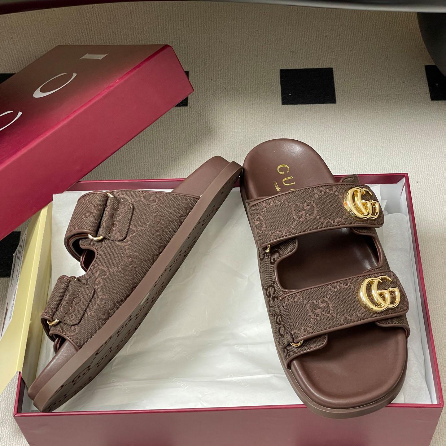Gucci Sandal With Double G - FashionPlug