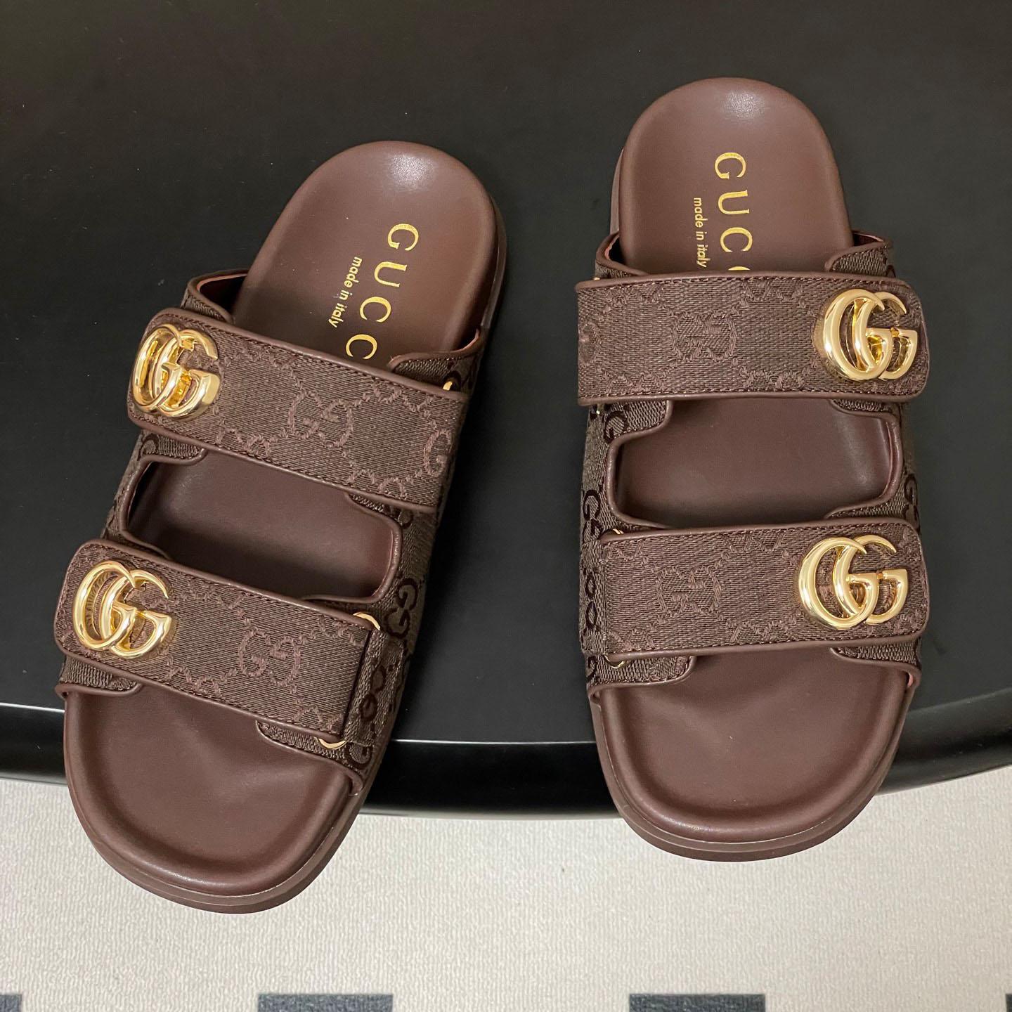 Gucci Sandal With Double G - FashionPlug