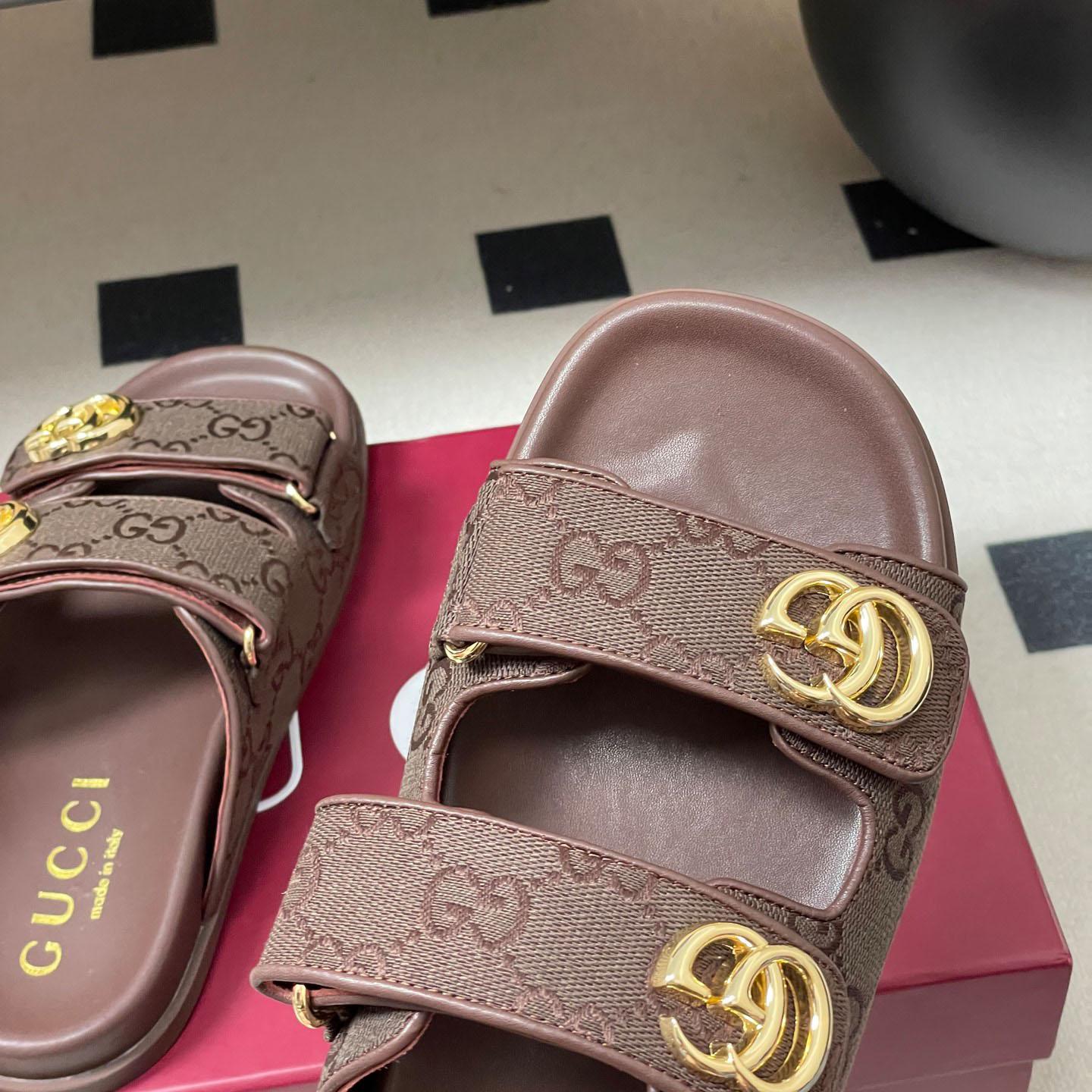 Gucci Sandal With Double G - FashionPlug
