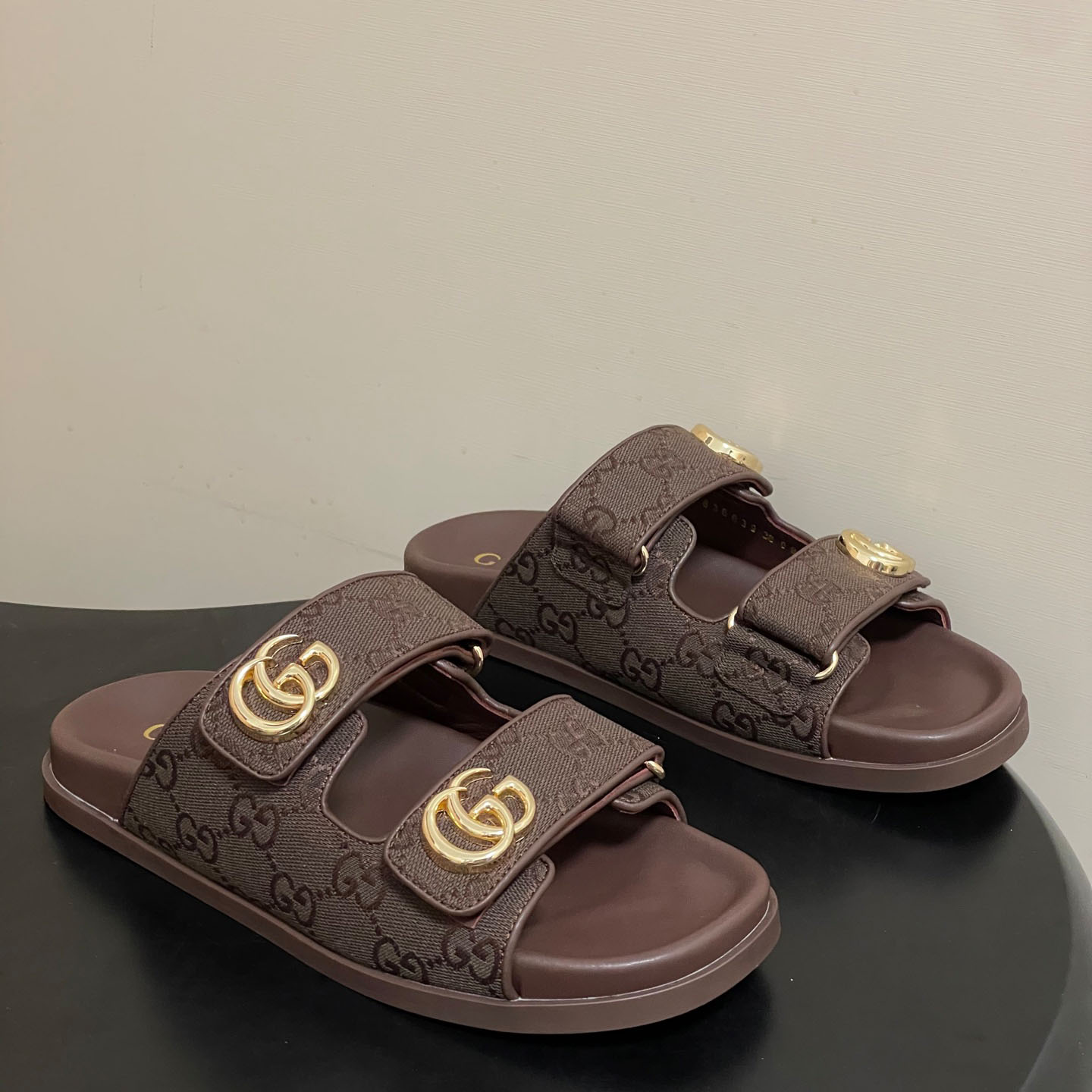 Gucci Sandal With Double G - FashionPlug