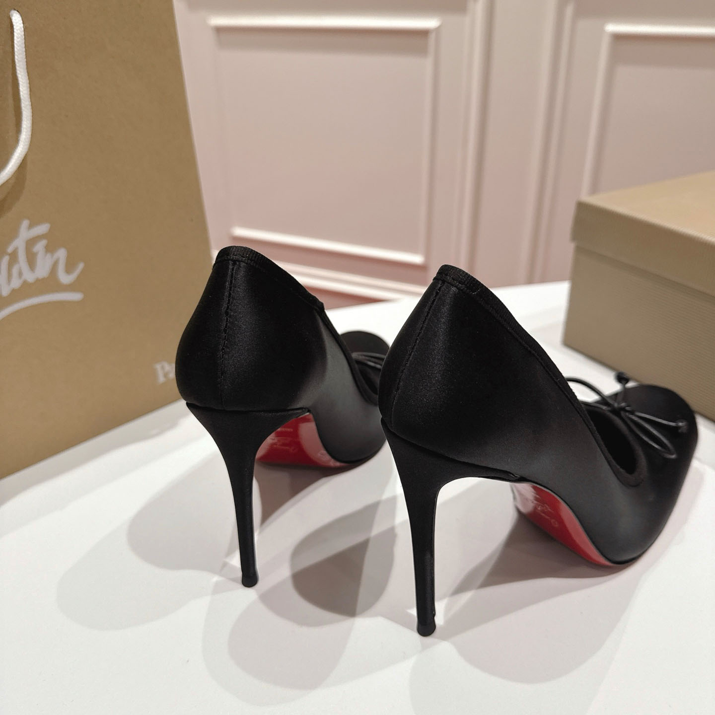 Christian Louboutin Cassia Nodo 100 mm Pumps  Crepe Satin - FashionPlug