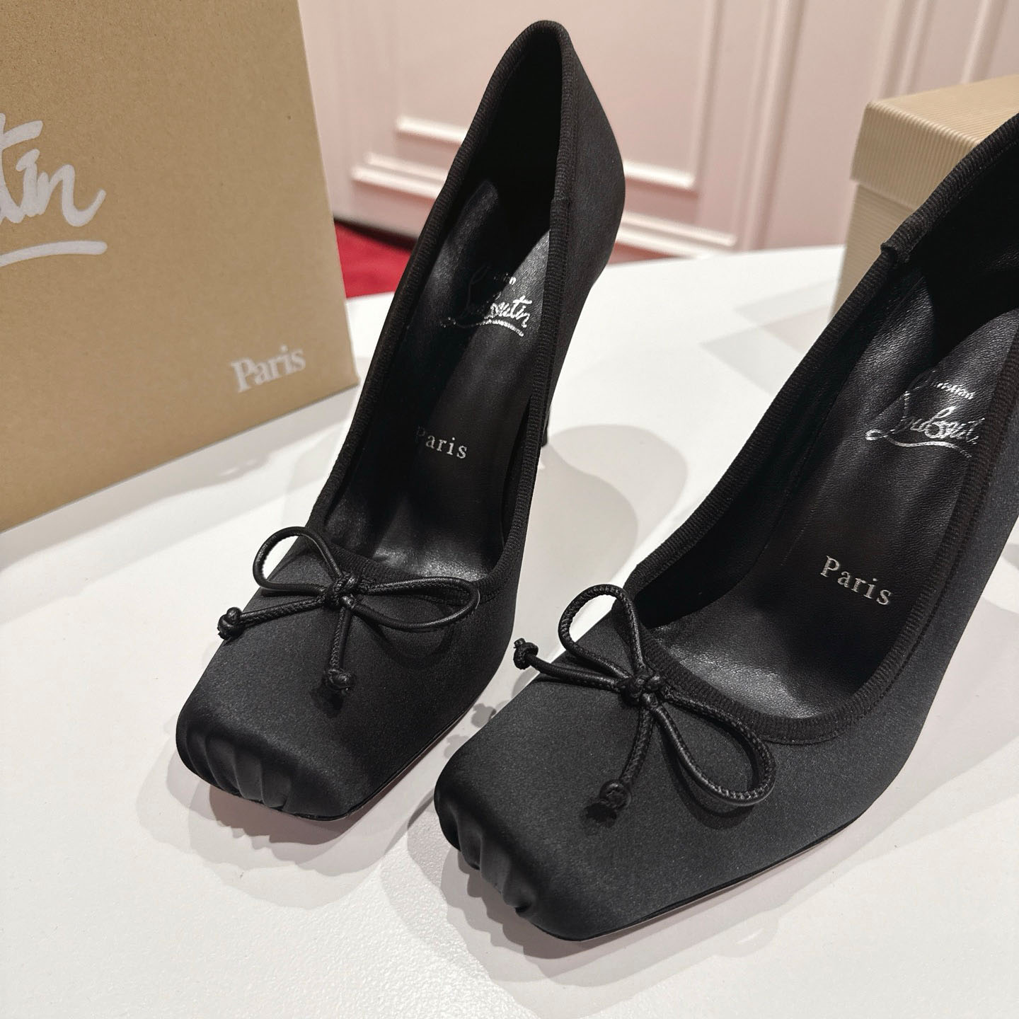 Christian Louboutin Cassia Nodo 100 mm Pumps  Crepe Satin - FashionPlug