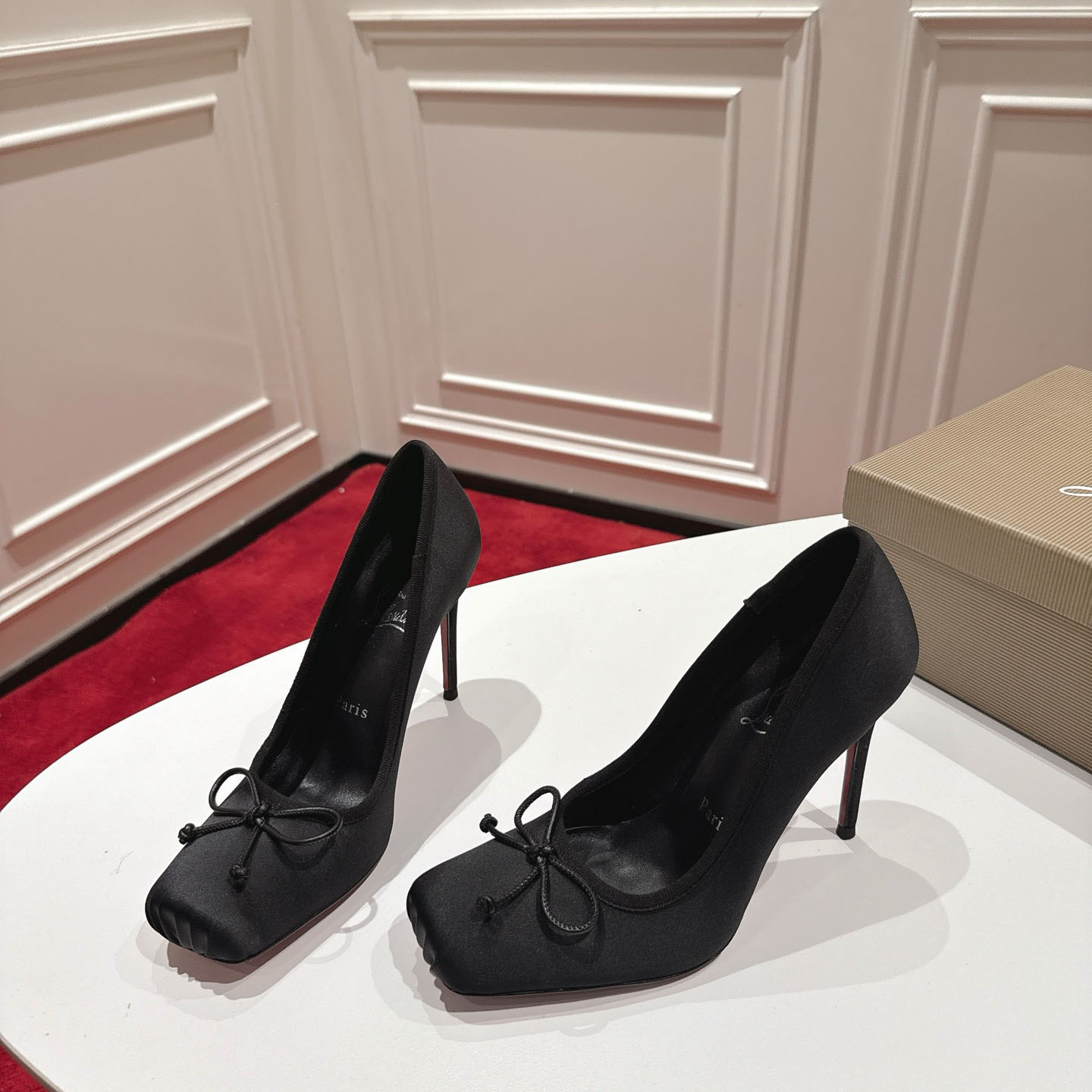 Christian Louboutin Cassia Nodo 100 mm Pumps  Crepe Satin - FashionPlug