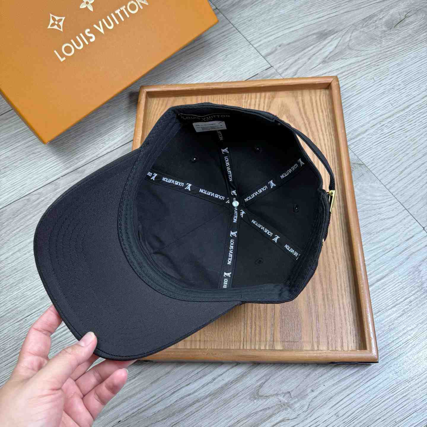 Louis Vuitton Golf Cap - FashionPlug