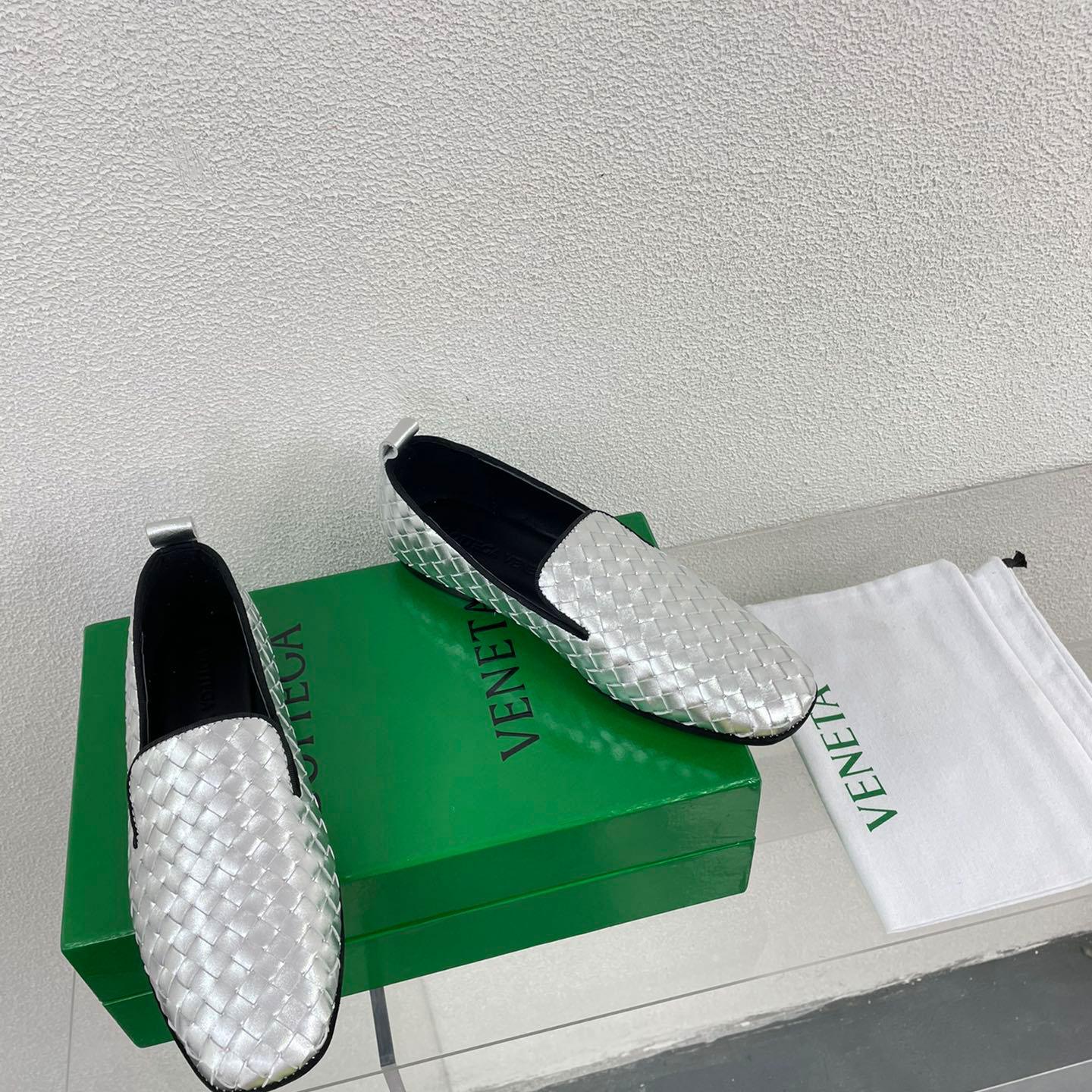 Bottega Veneta Sunday Slipper - FashionPlug