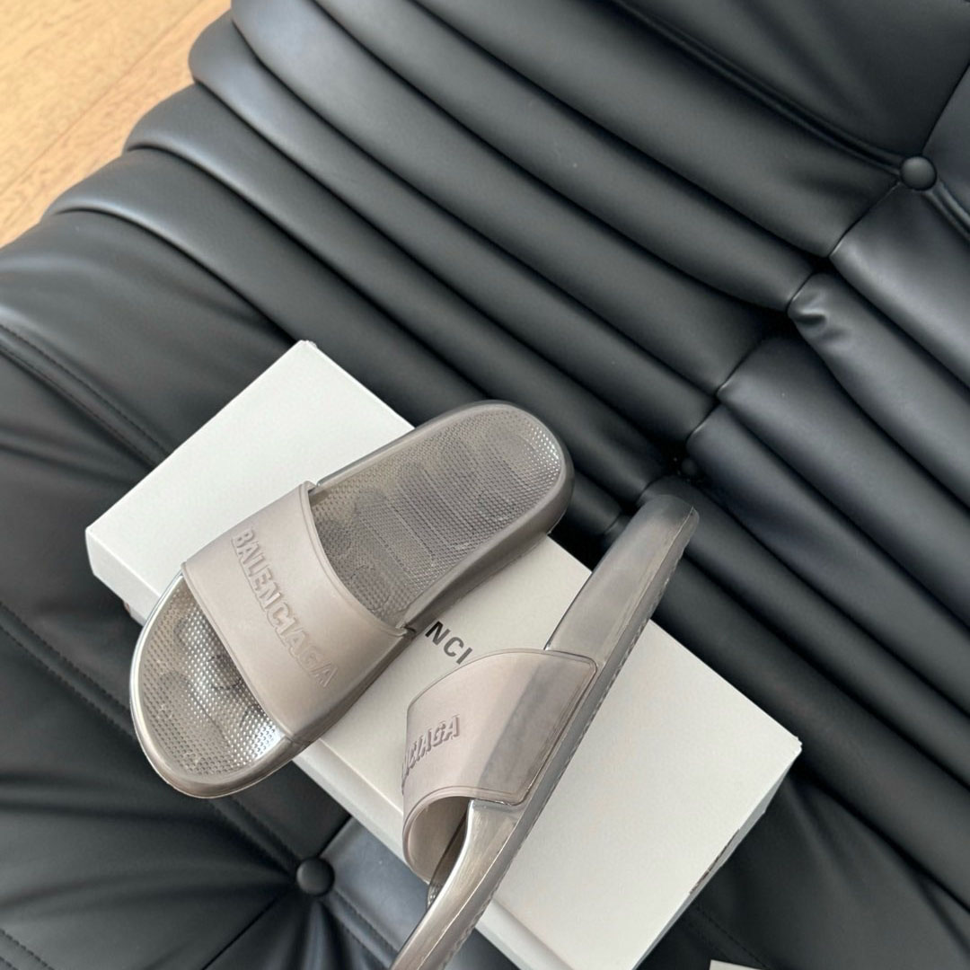 Balenciaga Pool Transparent Slide Sandal - FashionPlug