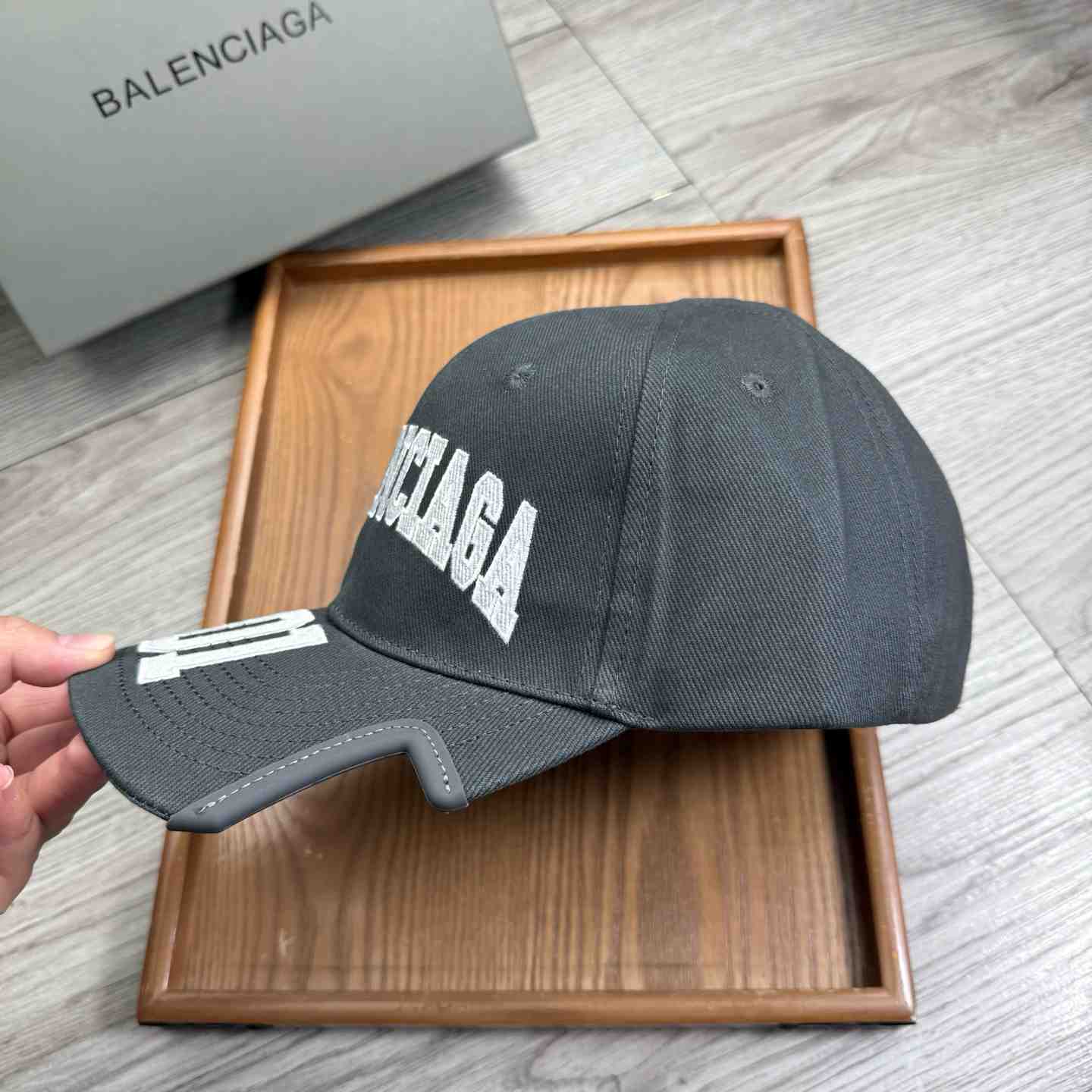 Balenciaga Cap - FashionPlug