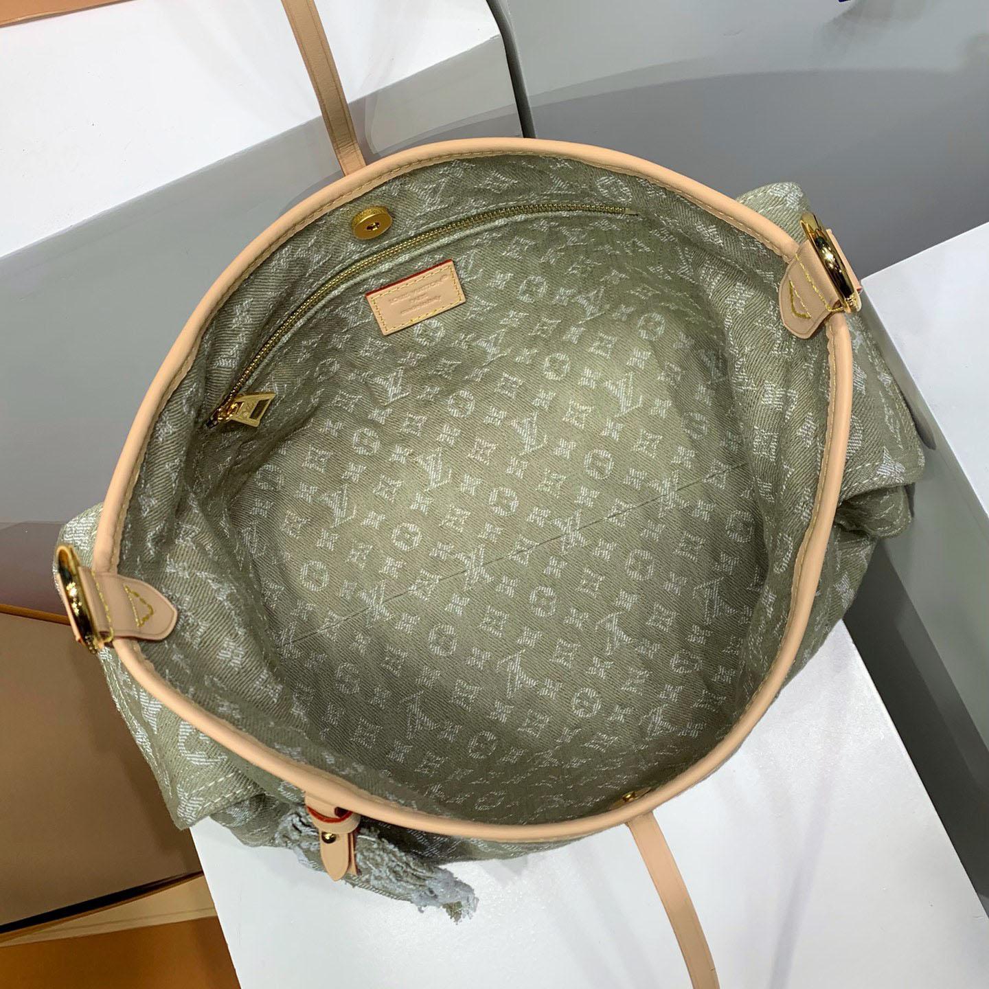 Louis Vuitton CarryAll Cargo PM  M27623 - FashionPlug