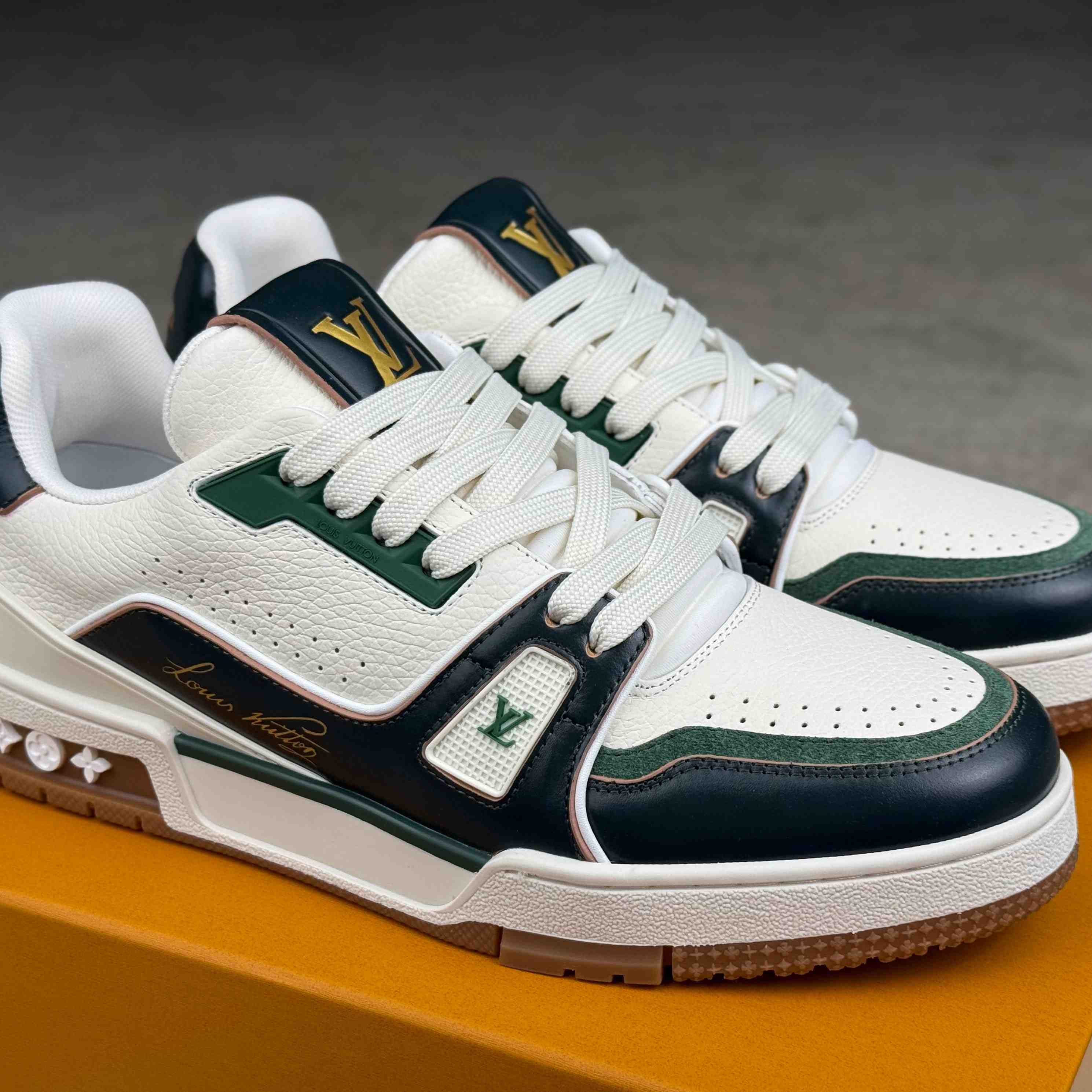 Louis Vuitton LV Trainer Sneaker  1AKB9I - FashionPlug
