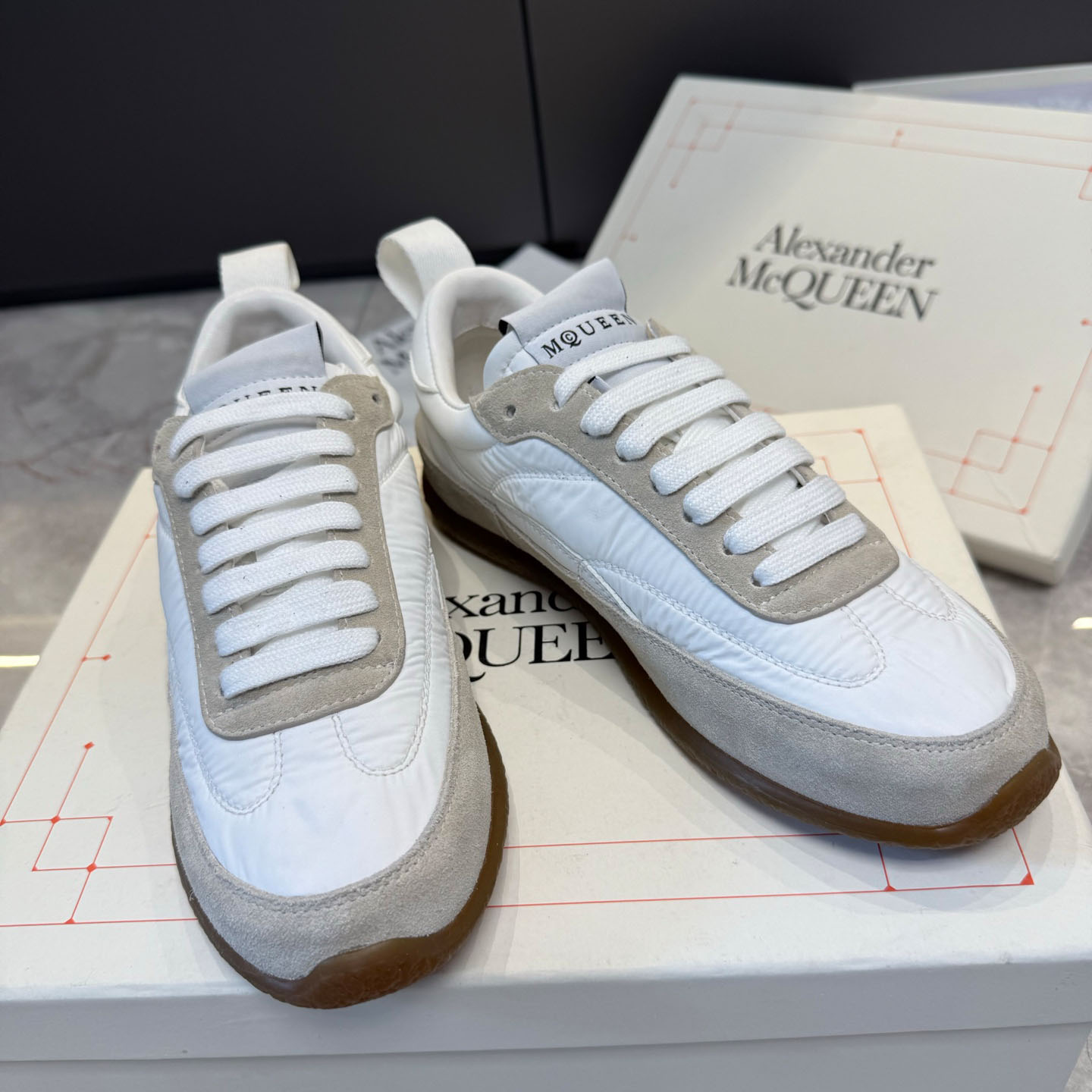 Alexander McQueen EC1 Sneaker In White - FashionPlug