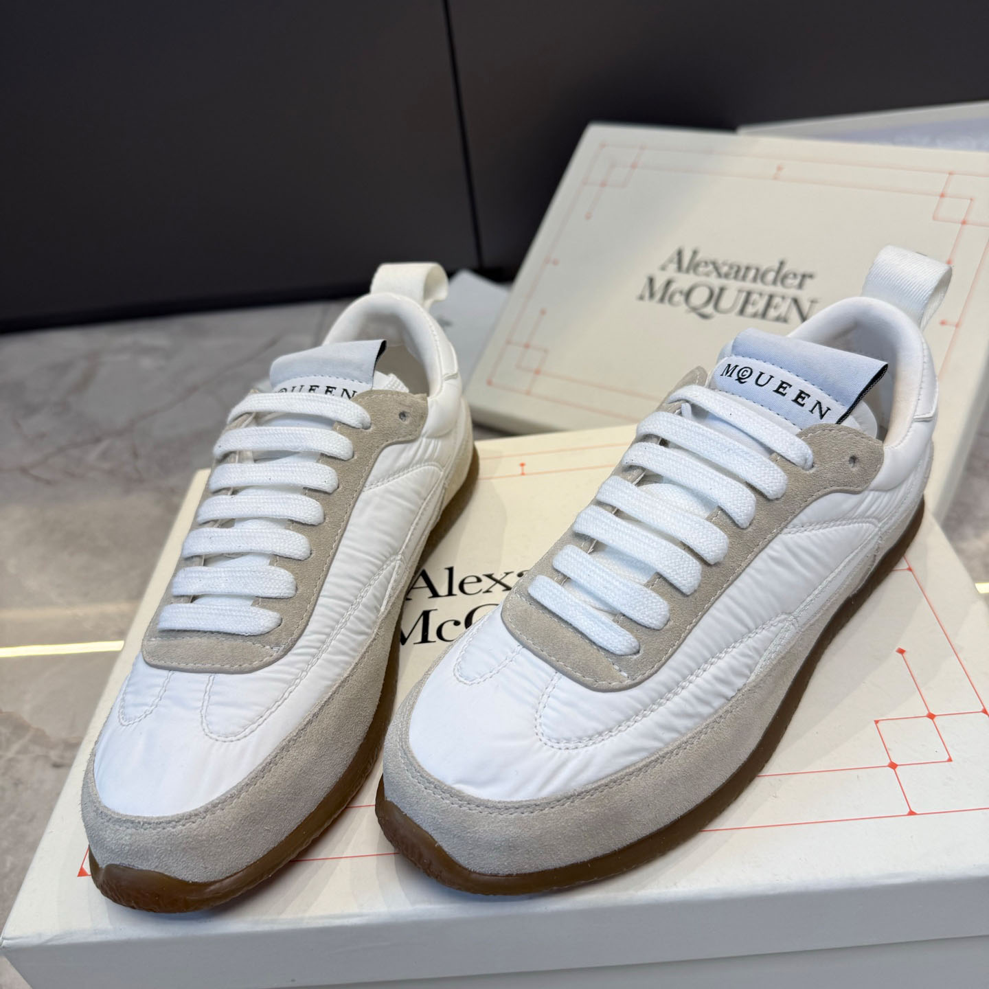 Alexander McQueen EC1 Sneaker In White - FashionPlug