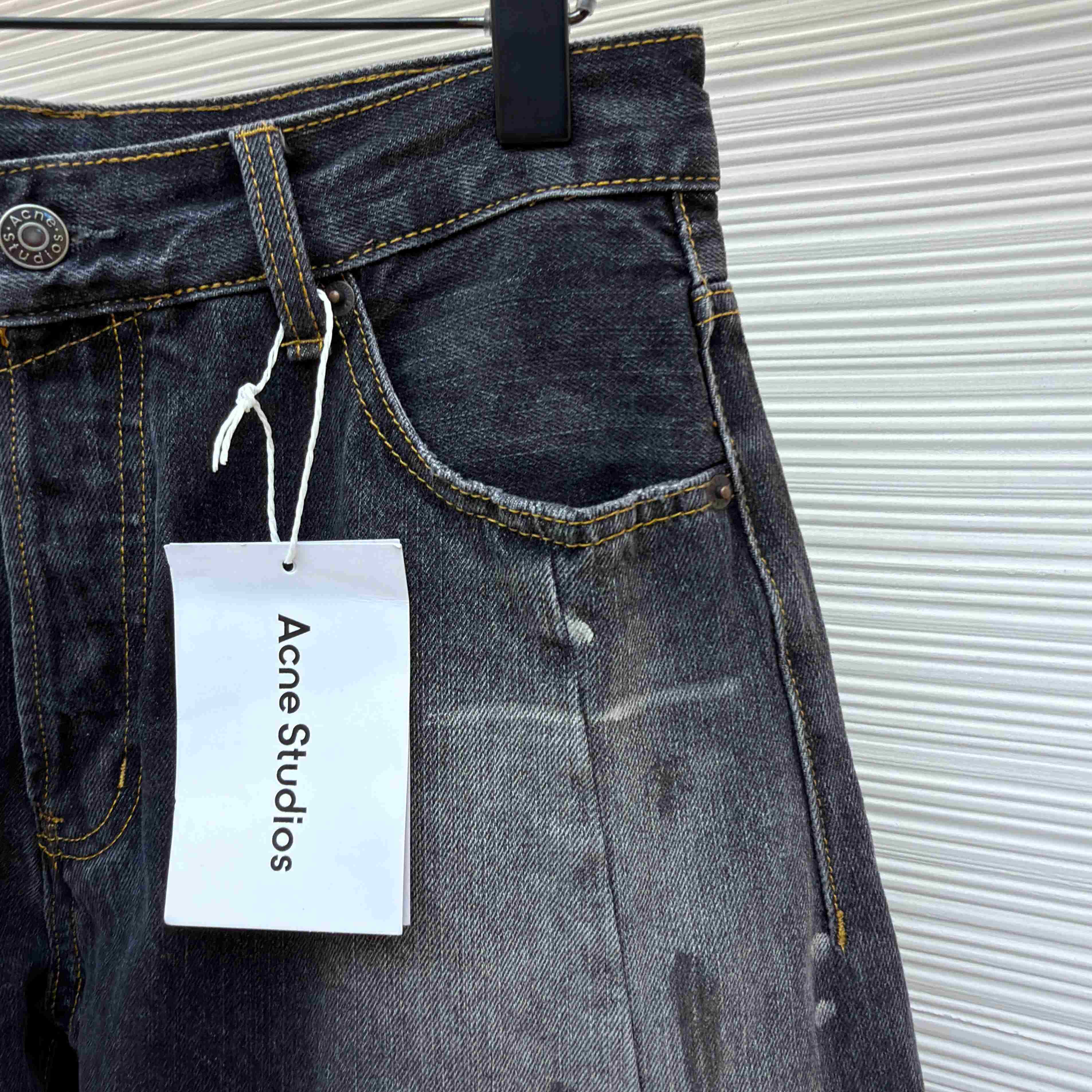 Acne Studios Jeans Loose 2006F - FashionPlug