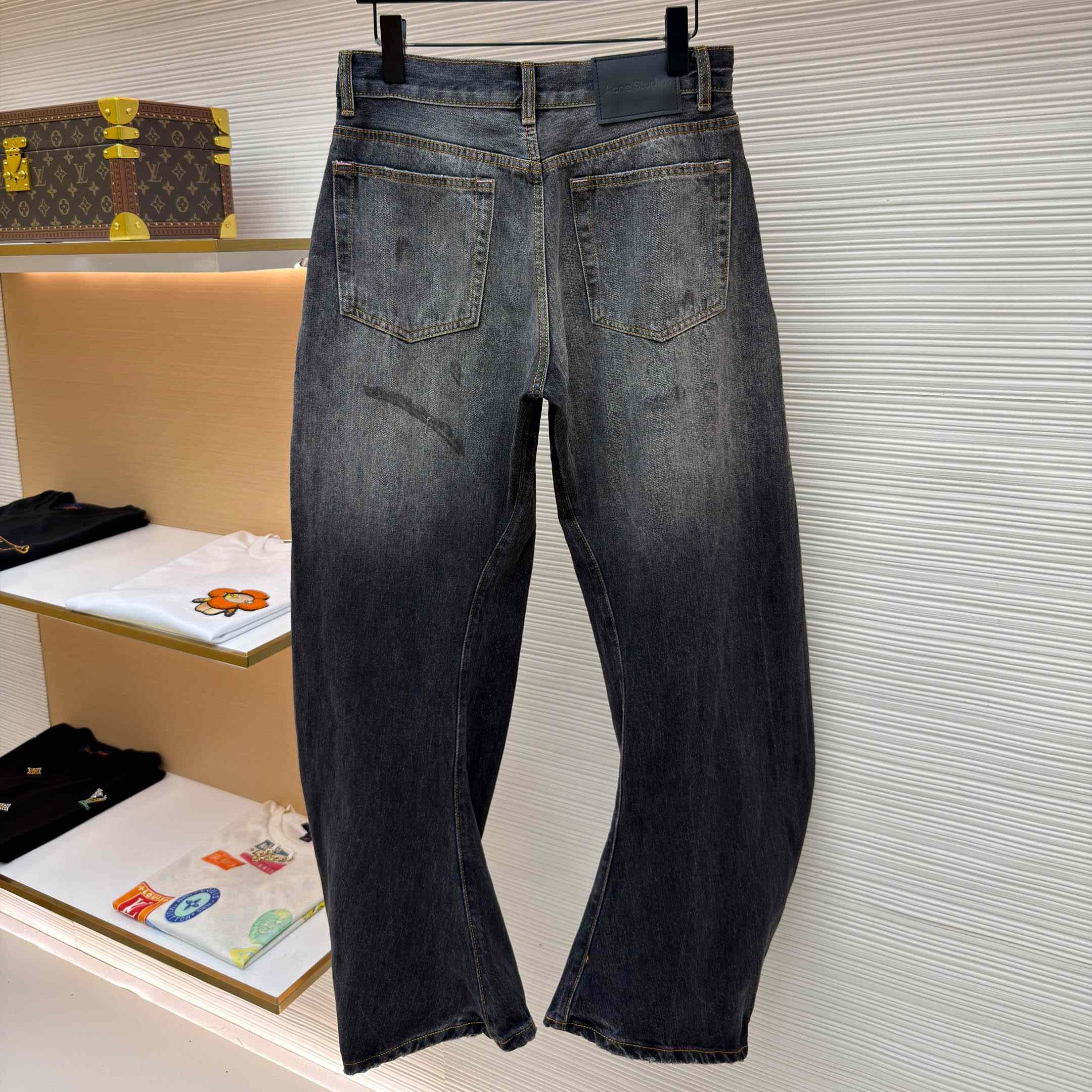 Acne Studios Jeans Loose 2006F - FashionPlug