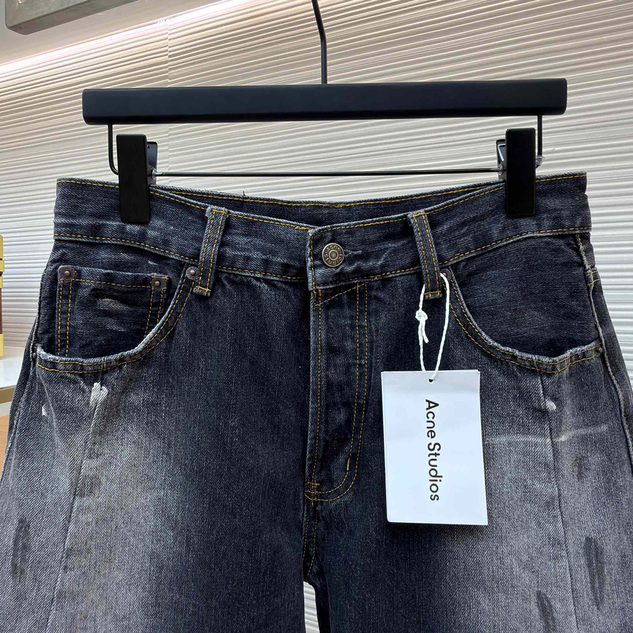 Acne Studios Jeans Loose 2006F - FashionPlug