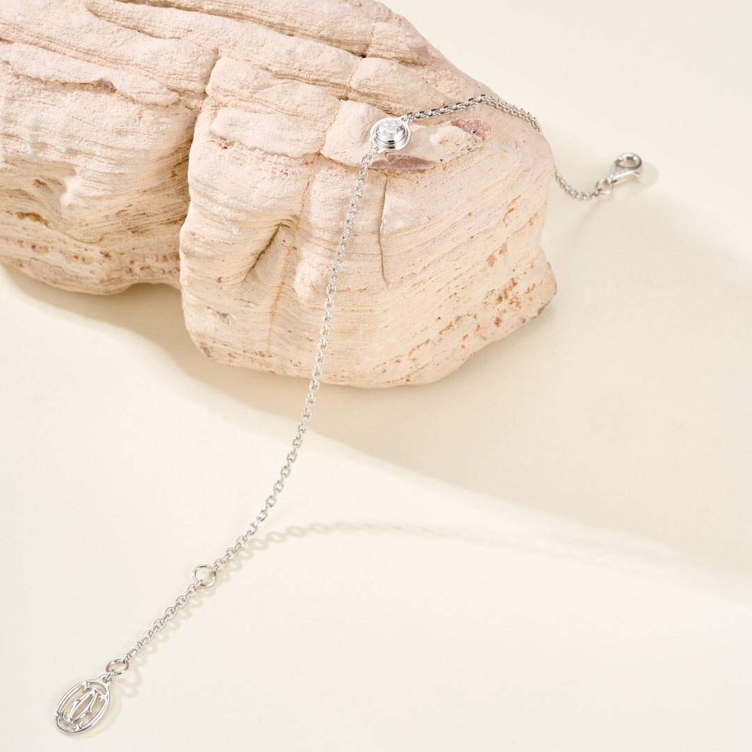 Cartier D'Amour Bracelet - FashionPlug