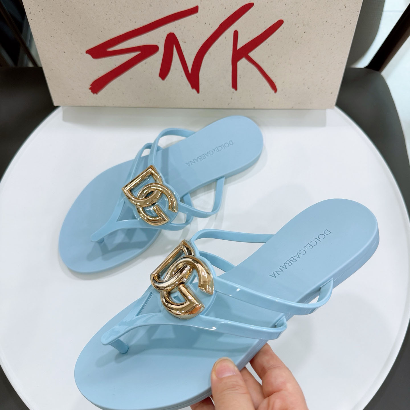 Dolce & Gabbana Rubber Beachwear Slides With Logo - FashionPlug