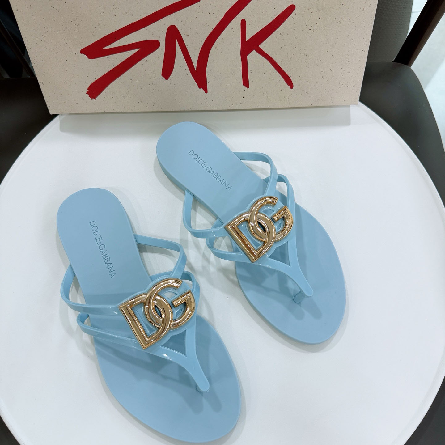 Dolce & Gabbana Rubber Beachwear Slides With Logo - FashionPlug