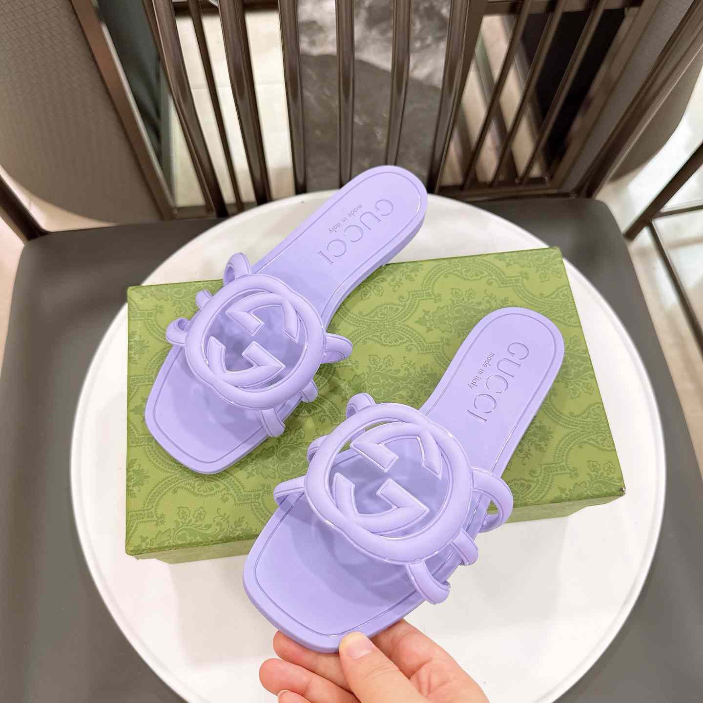 Gucci Wmns Interlocking G Slide Sandal - FashionPlug