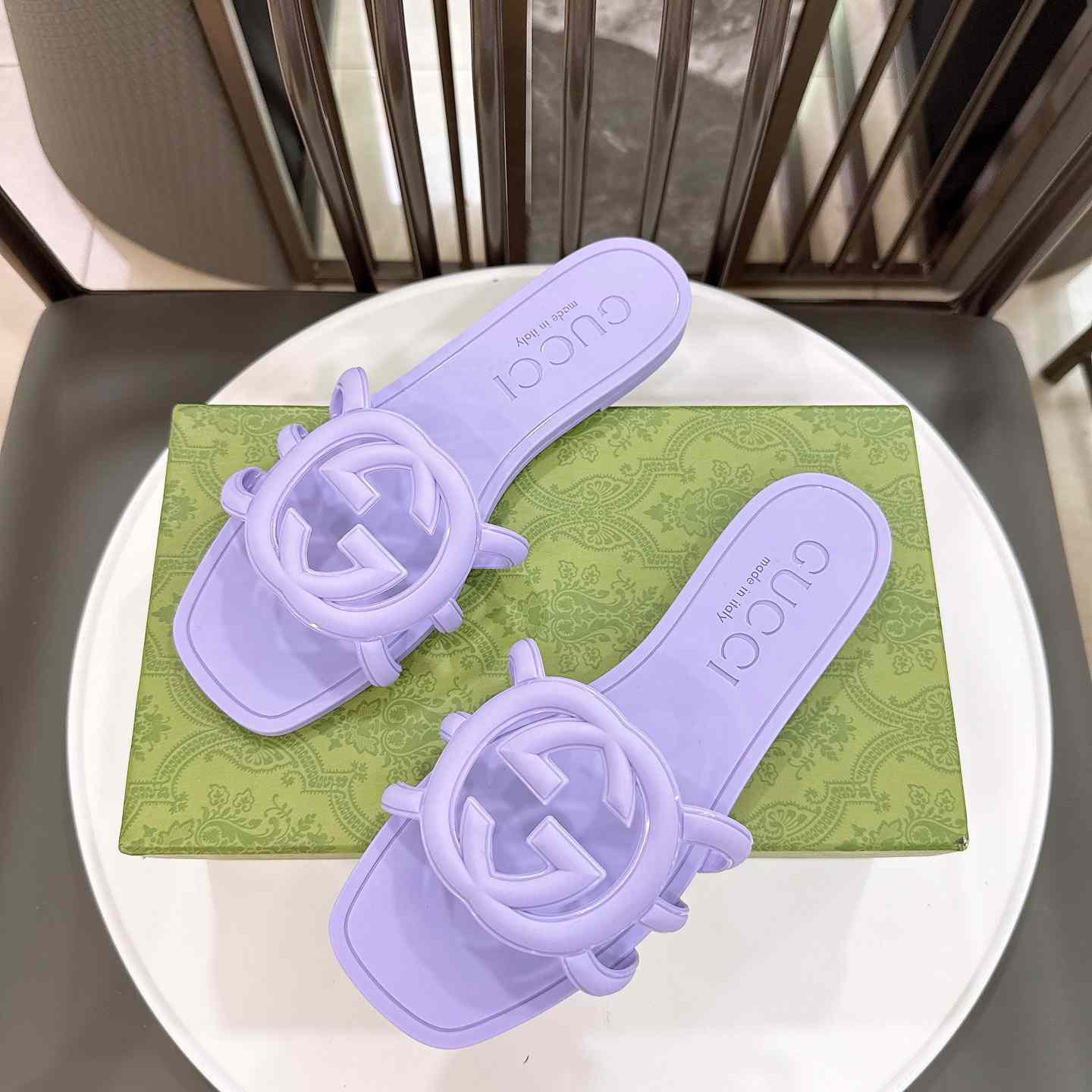 Gucci Wmns Interlocking G Slide Sandal - FashionPlug