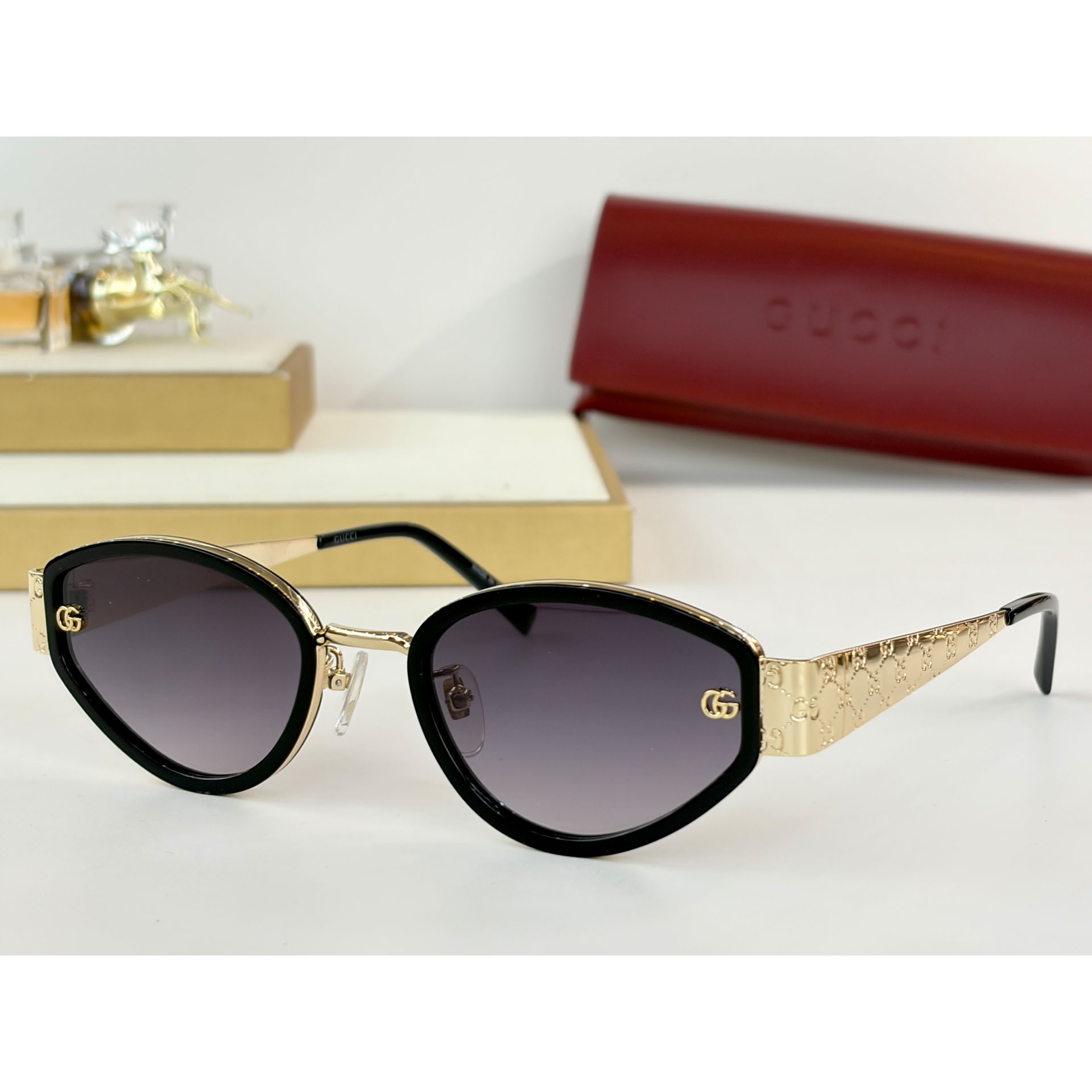 Gucci GG2034SK Sunglasses  - FashionPlug