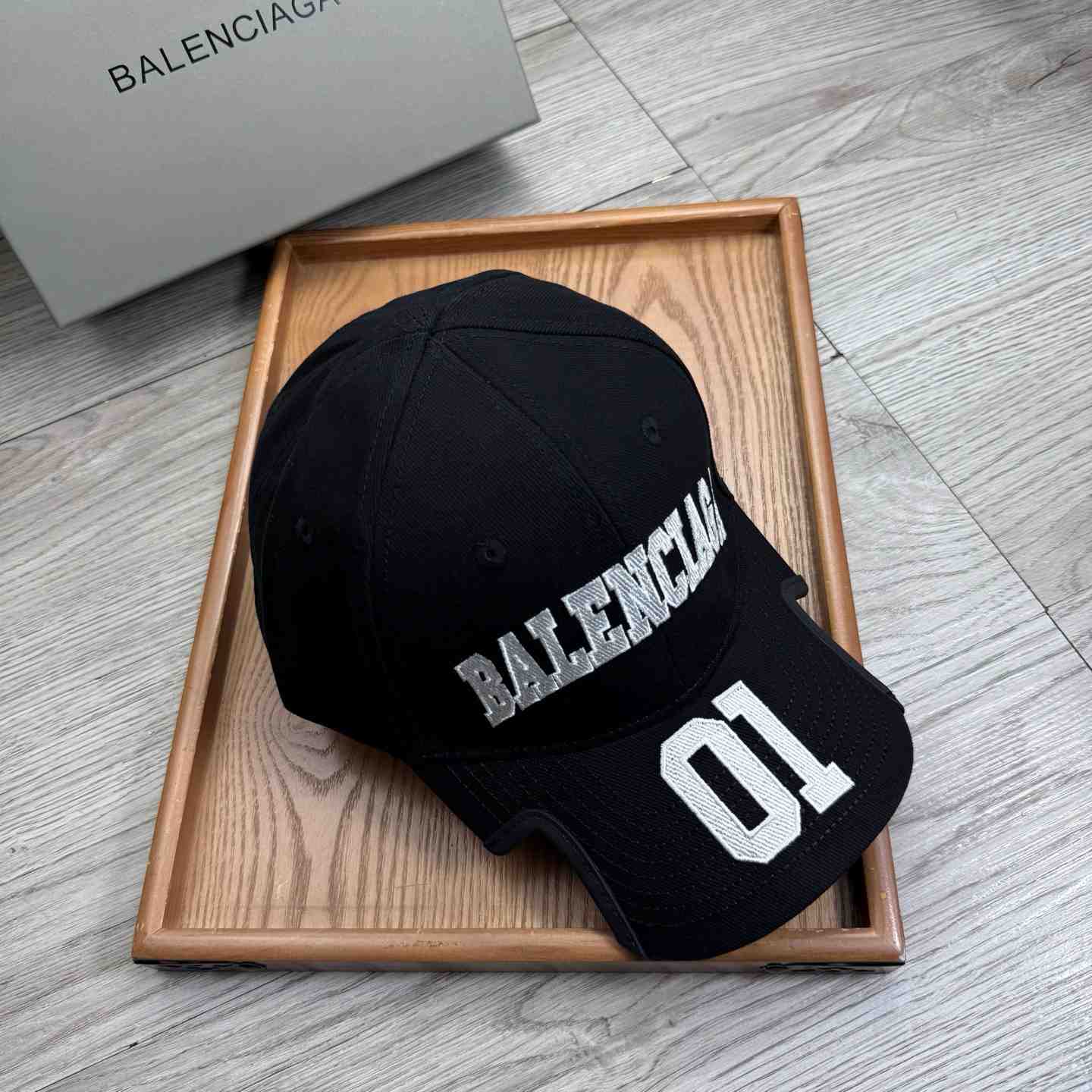 Balenciaga Cap - FashionPlug