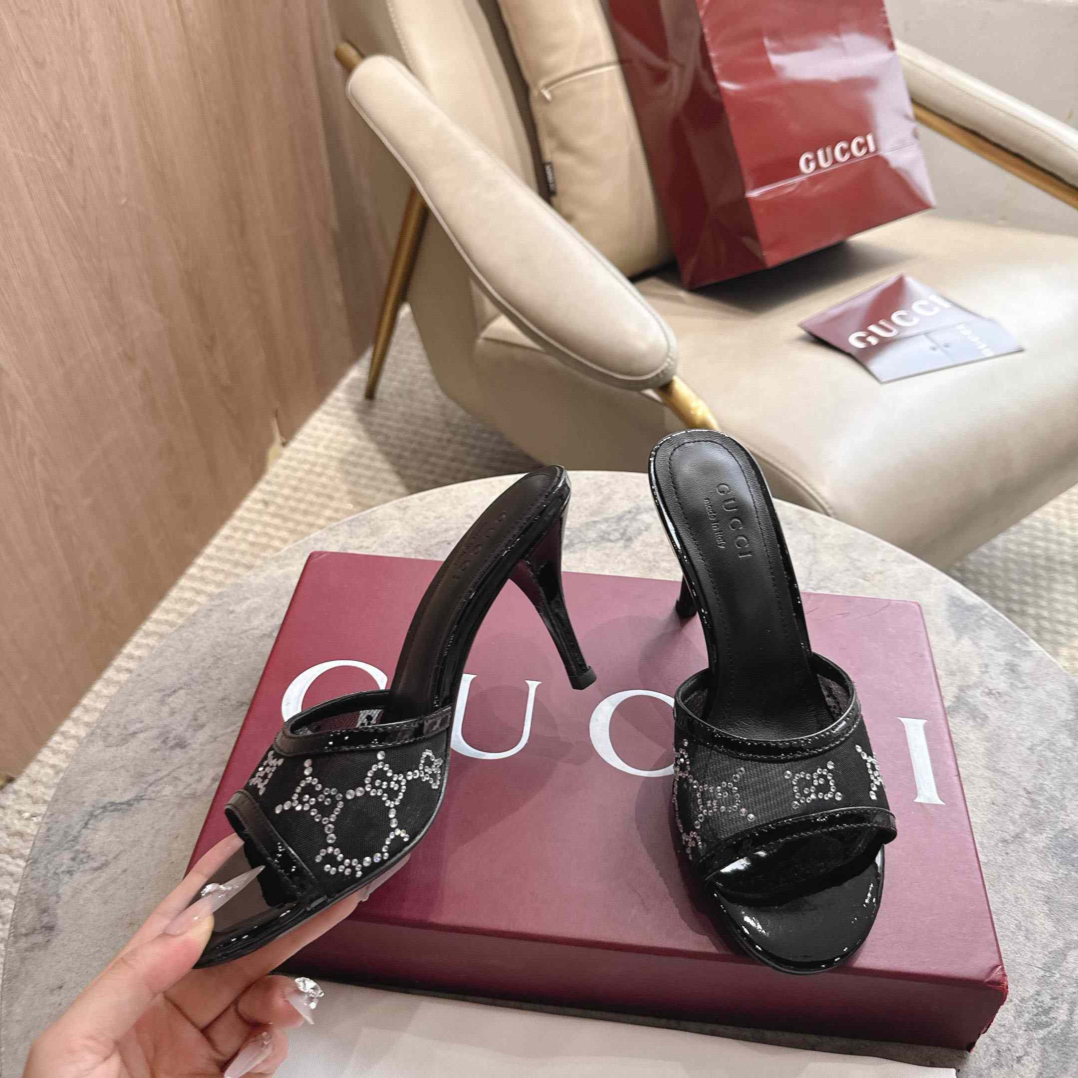 Gucci Women's crystal slide sandal - FashionPlug
