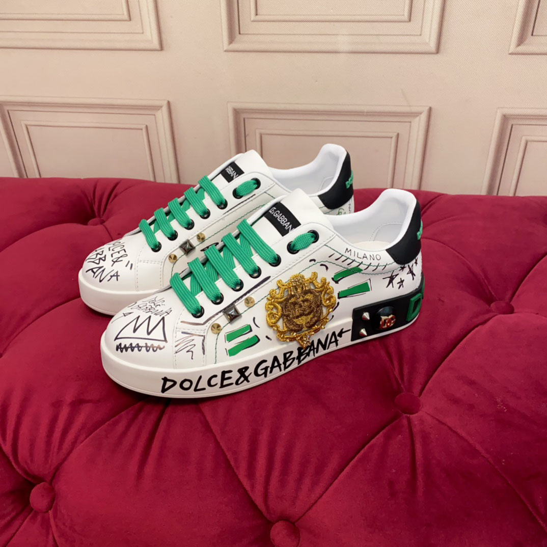 Dolce & Gabbana Logo-Patch Sneakers - FashionPlug