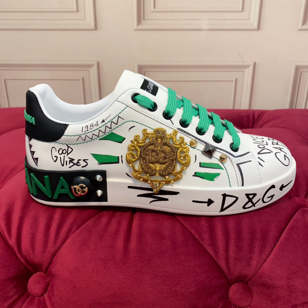 Dolce & Gabbana Logo-Patch Sneakers - FashionPlug