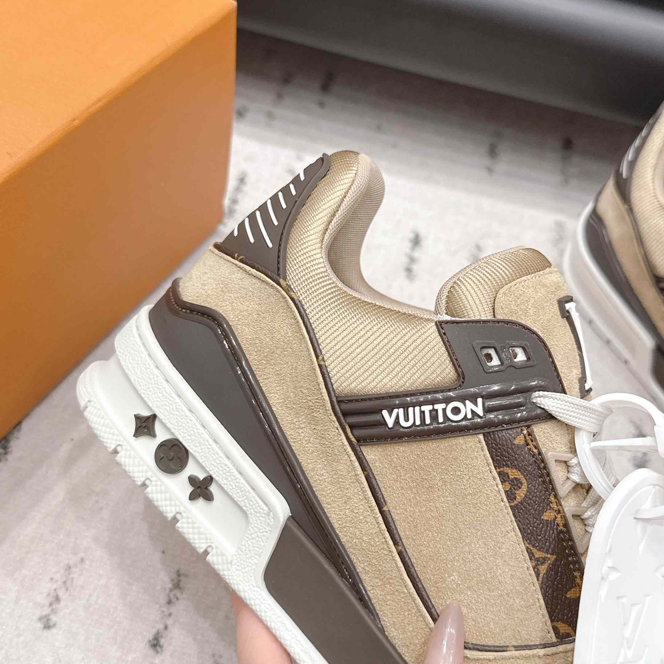 Louis Vuitton LV Trainer Sneaker 1AKB6Q - FashionPlug