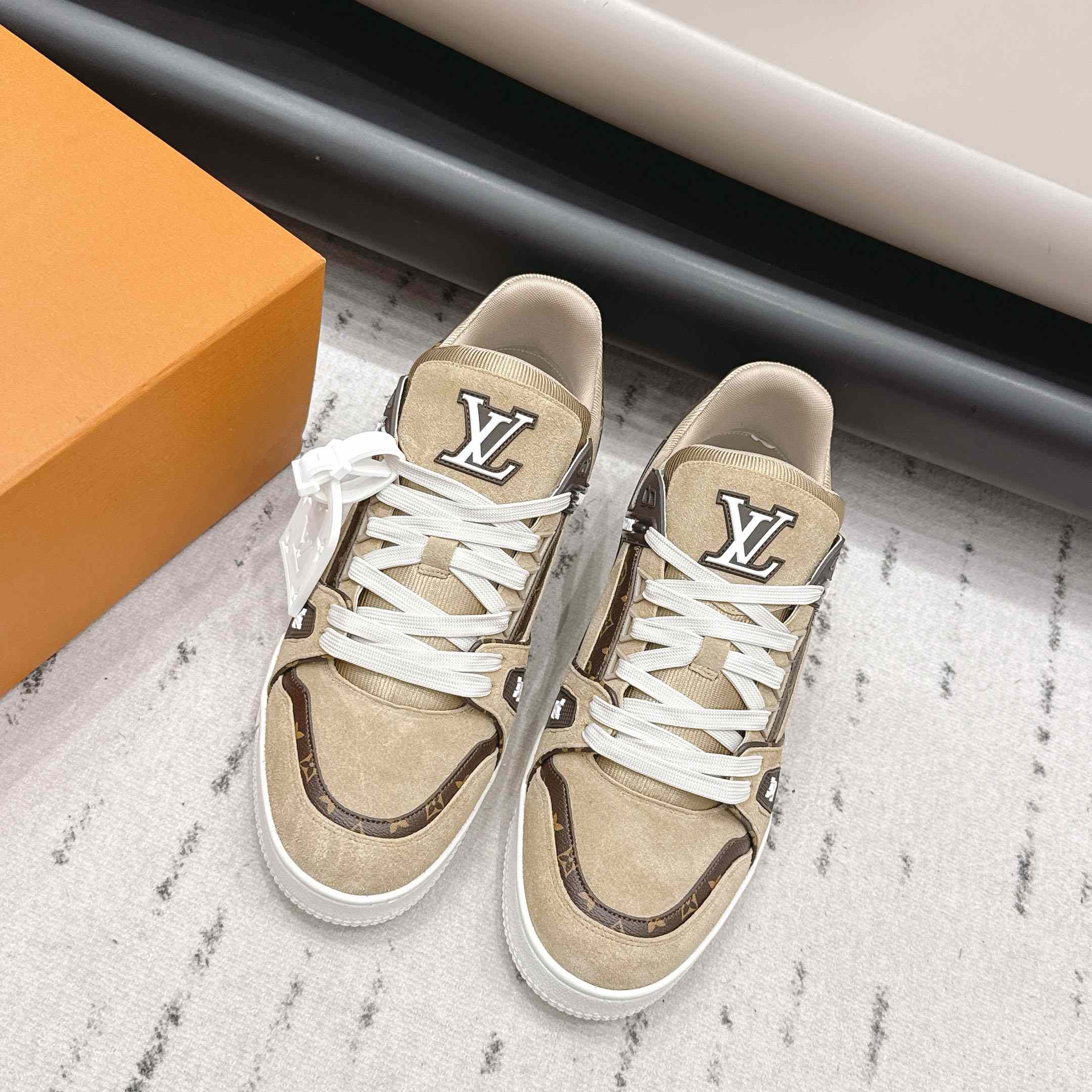 Louis Vuitton LV Trainer Sneaker 1AKB6Q - FashionPlug