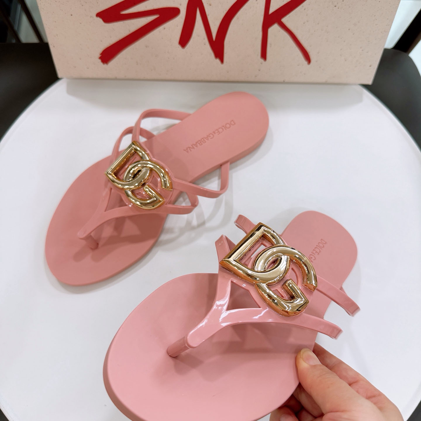 Dolce & Gabbana Rubber Beachwear Slides With Logo - FashionPlug