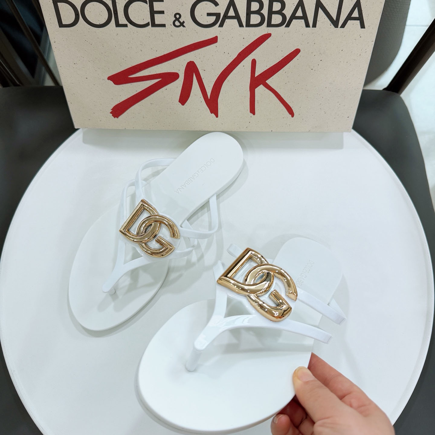 Dolce & Gabbana Rubber Beachwear Slides With Logo - FashionPlug
