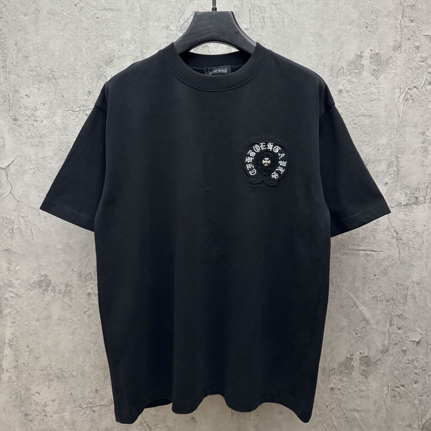 Chrome Hearts Black Sanskrit Horseshoe Embroidered  T-Shirt - FashionPlug