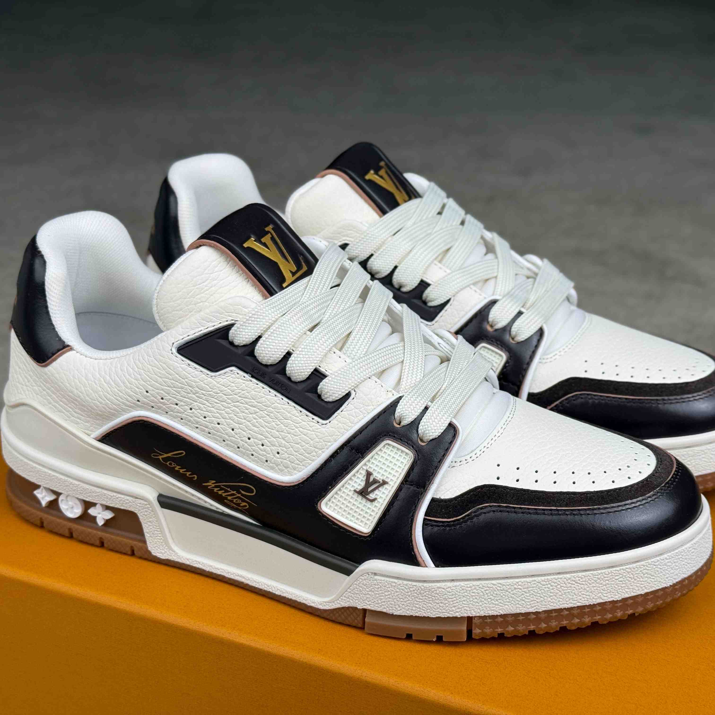 Louis Vuitton LV Trainer Sneaker  1AKBA2 - FashionPlug