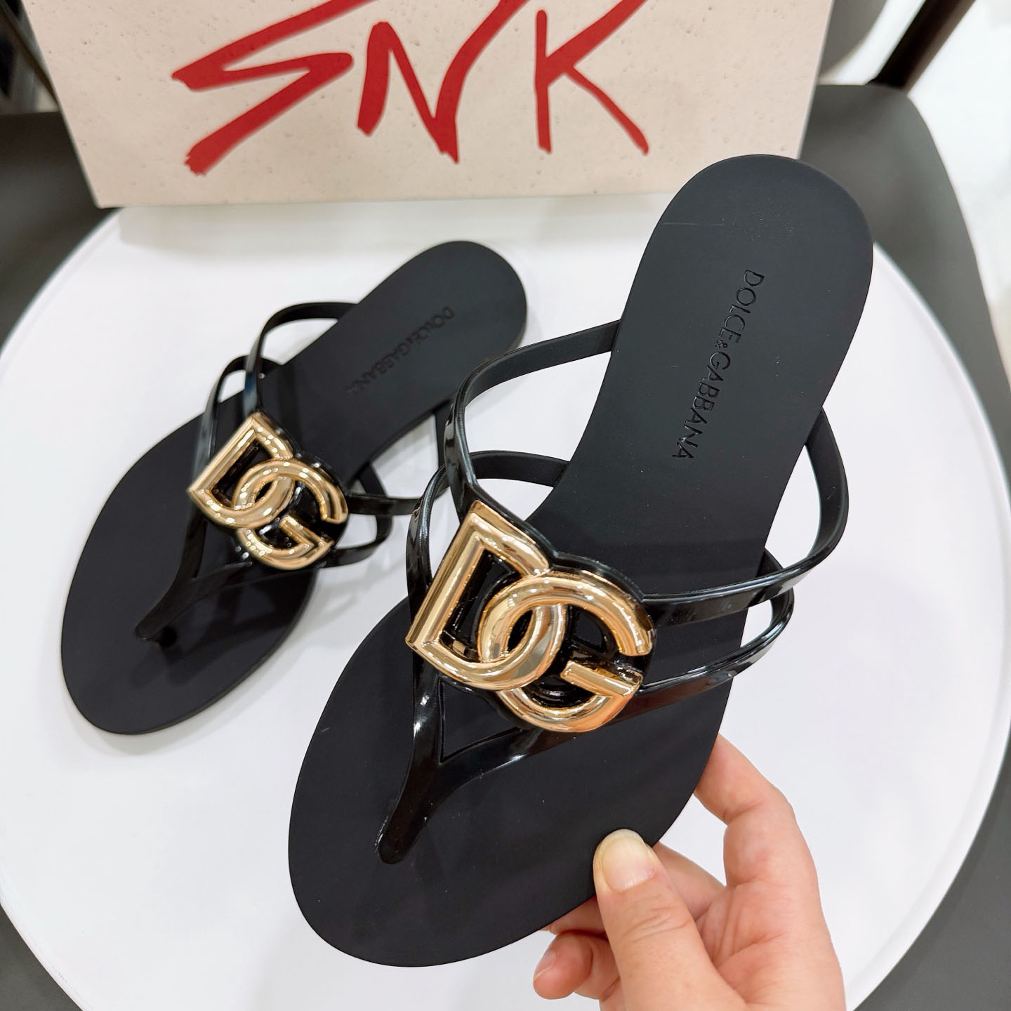 Dolce & Gabbana Rubber Beachwear Slides With Logo - FashionPlug