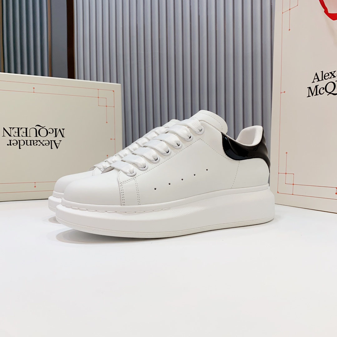 Alexander McQueen Oversized Sneaker  'White Black' - FashionPlug