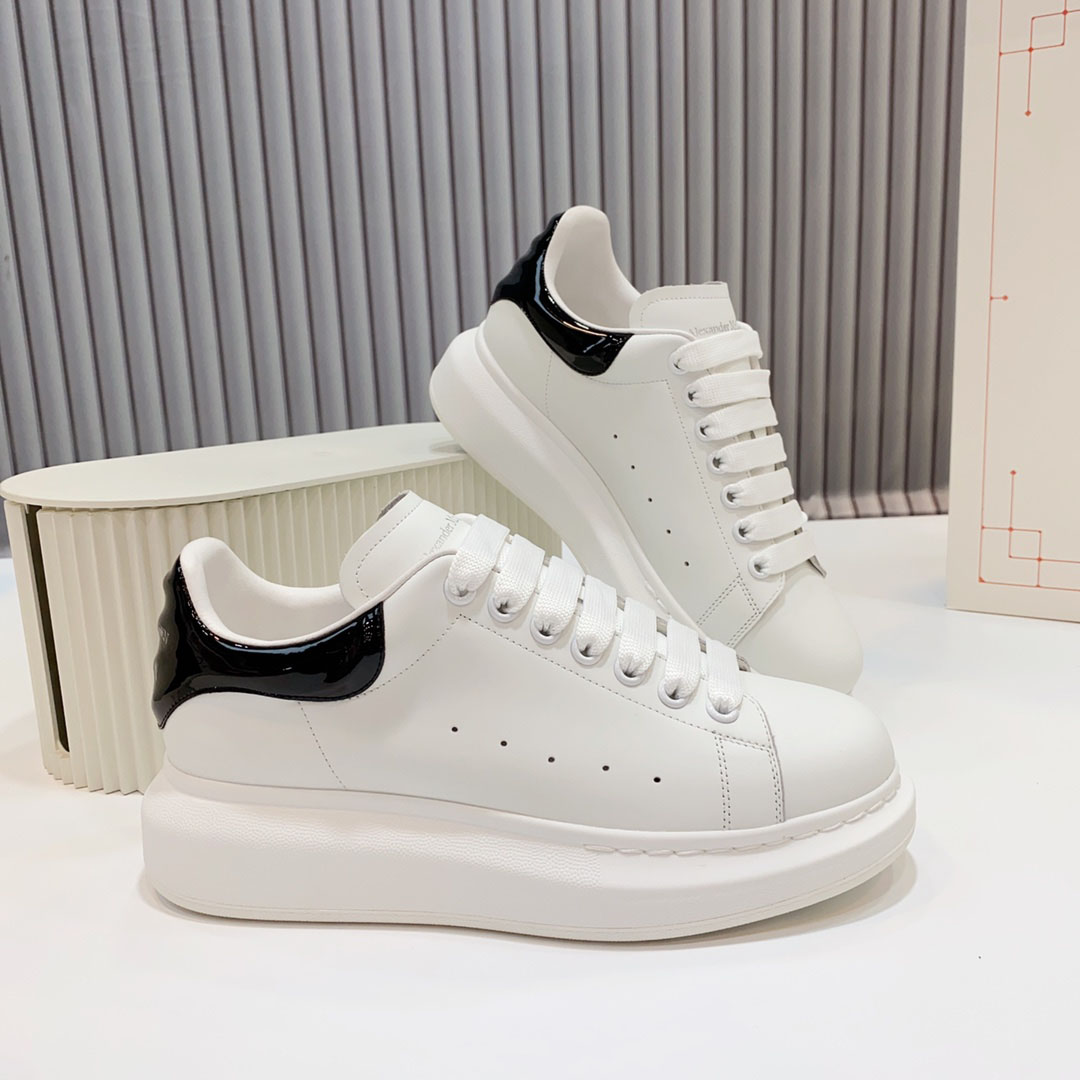 Alexander McQueen Oversized Sneaker  'White Black' - FashionPlug