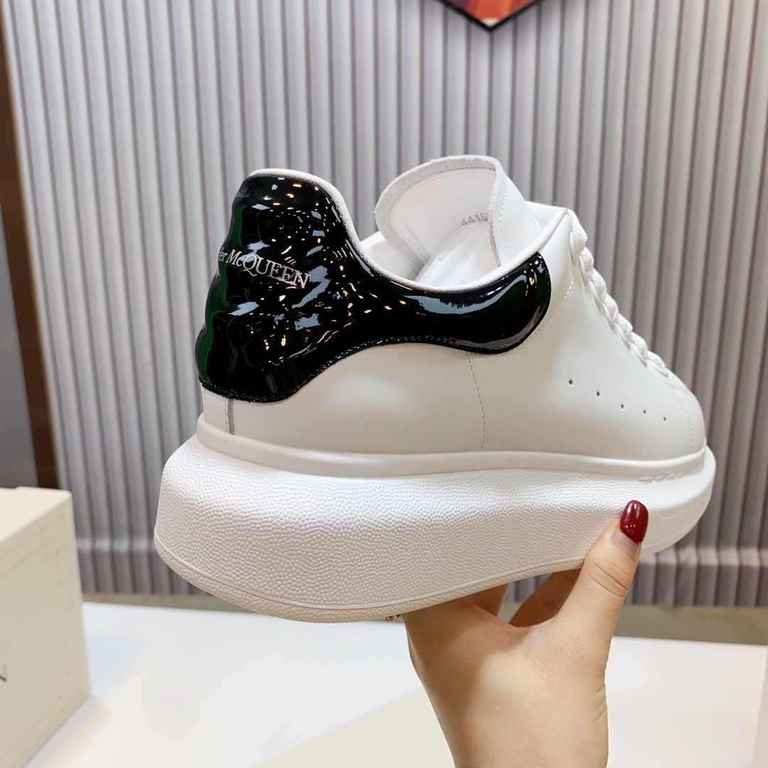 Alexander McQueen Oversized Sneaker  'White Black' - FashionPlug