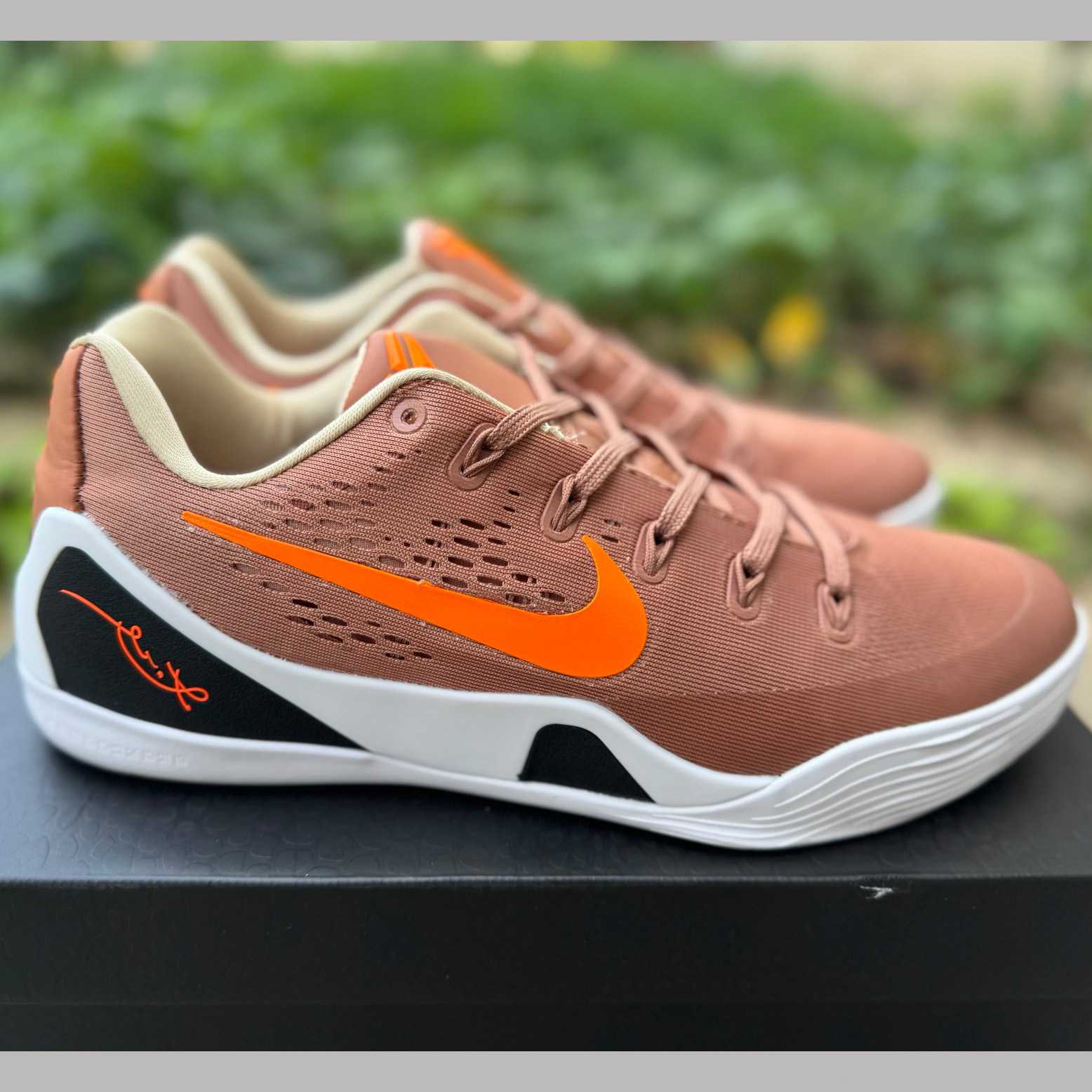 Nike Kobe 9 Elite EM Protro WNBA  IM6119-800 - FashionPlug