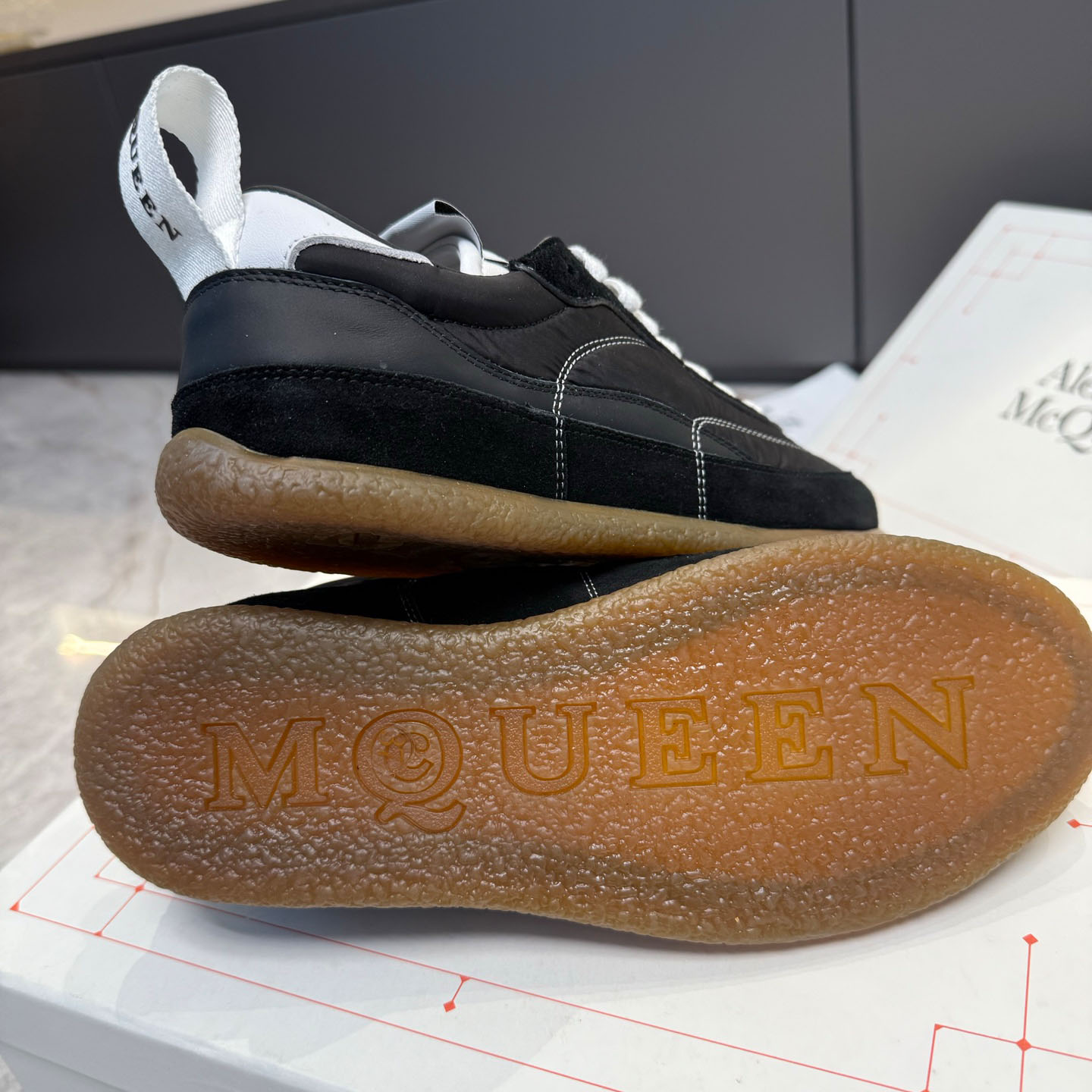 Alexander McQueen  EC1 Sneaker In Black - FashionPlug