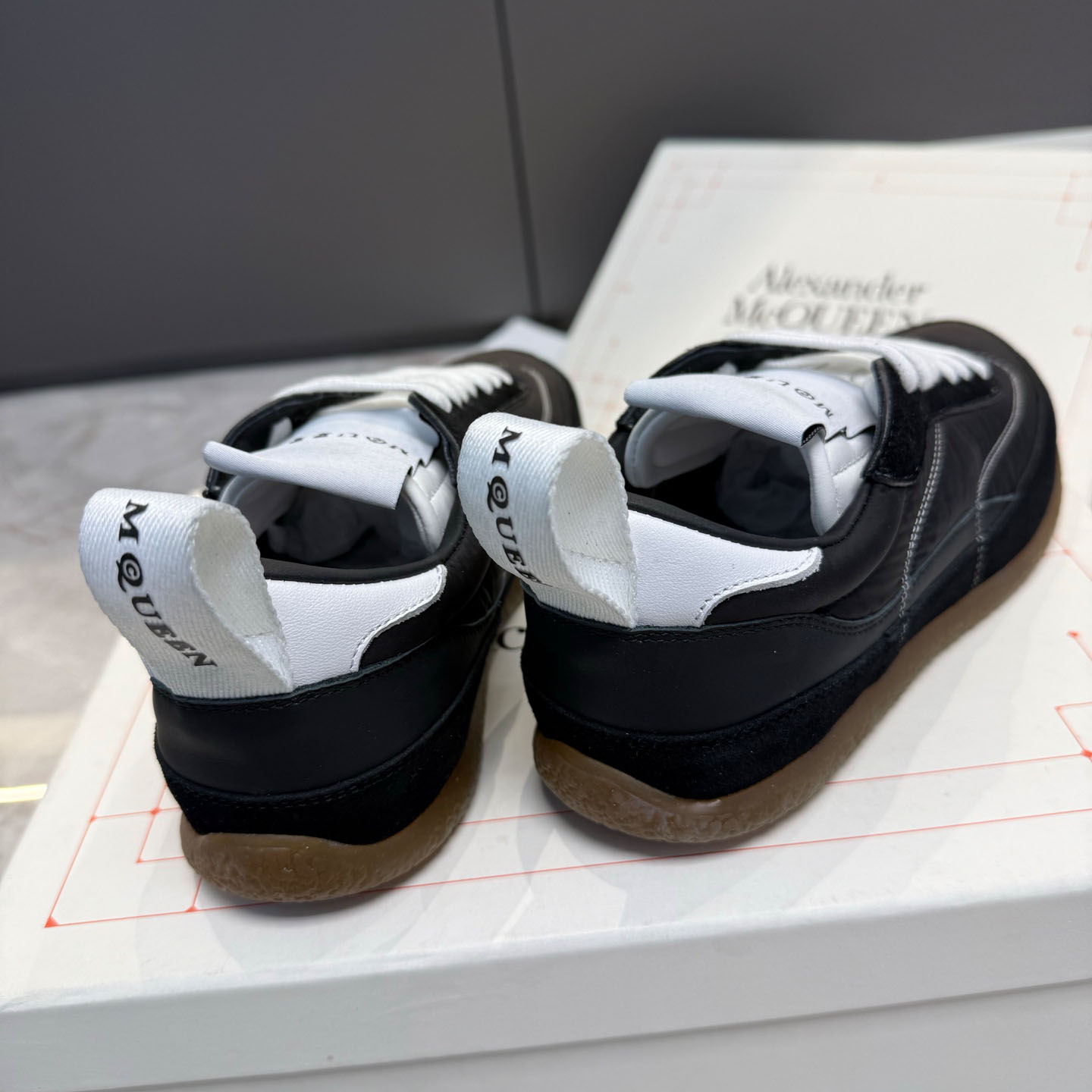 Alexander McQueen  EC1 Sneaker In Black - FashionPlug