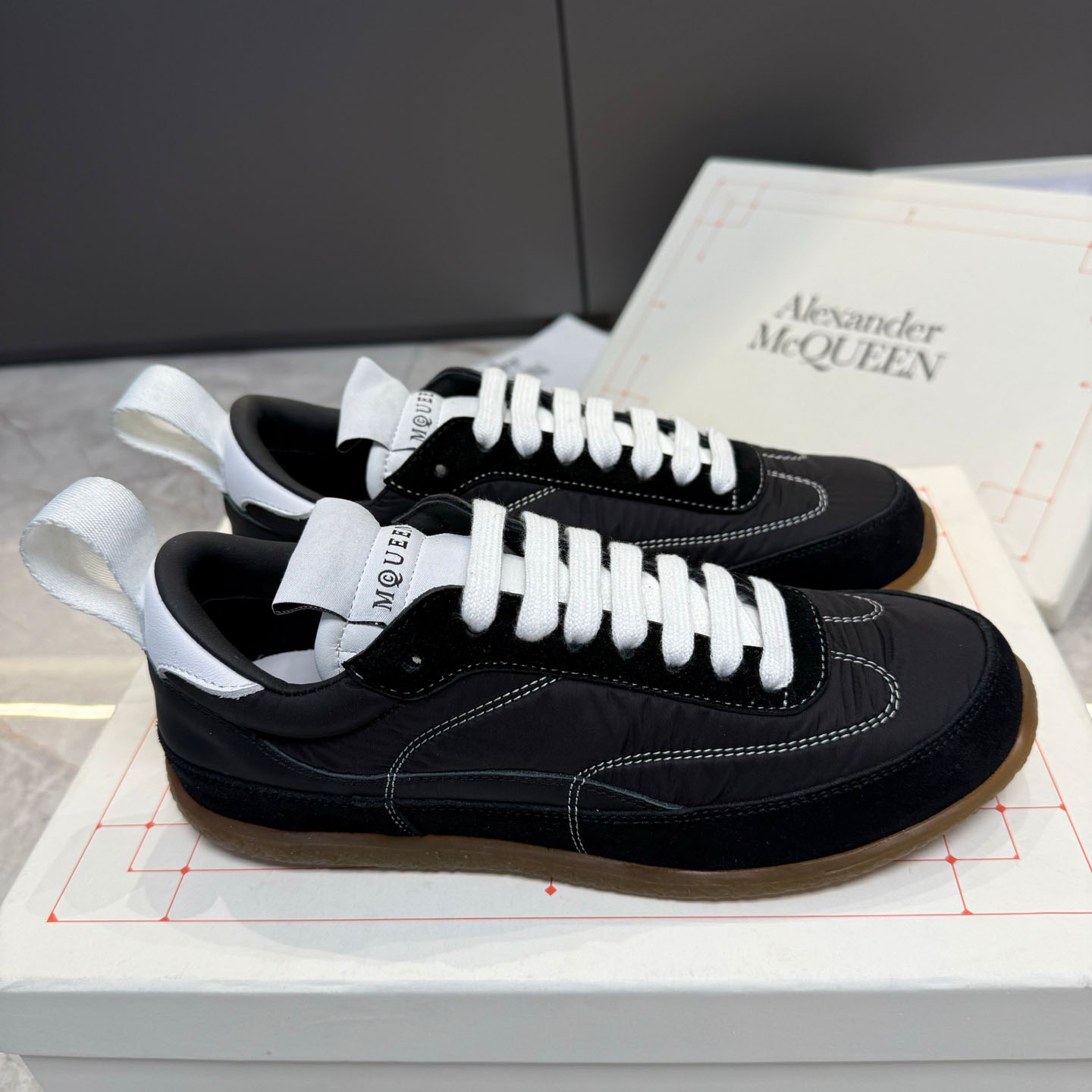 Alexander McQueen  EC1 Sneaker In Black - FashionPlug