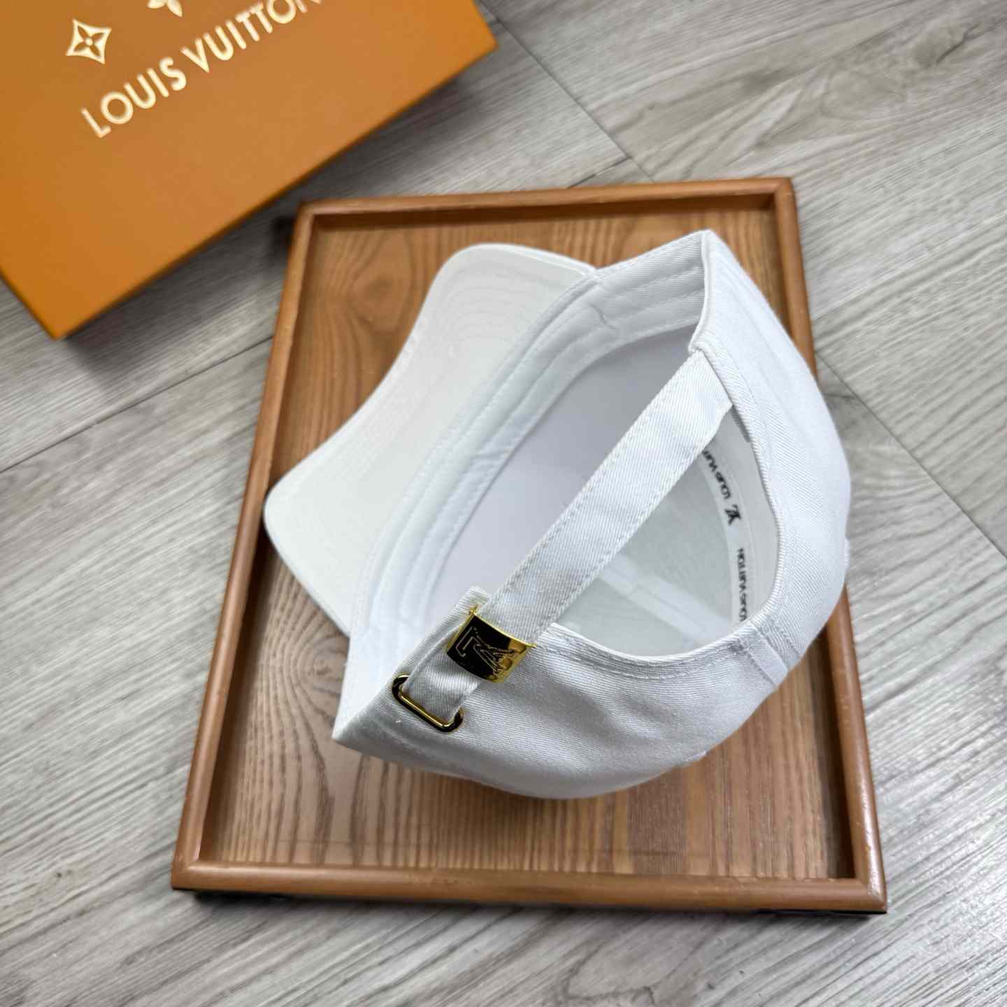 Louis Vuitton Golf Cap - FashionPlug