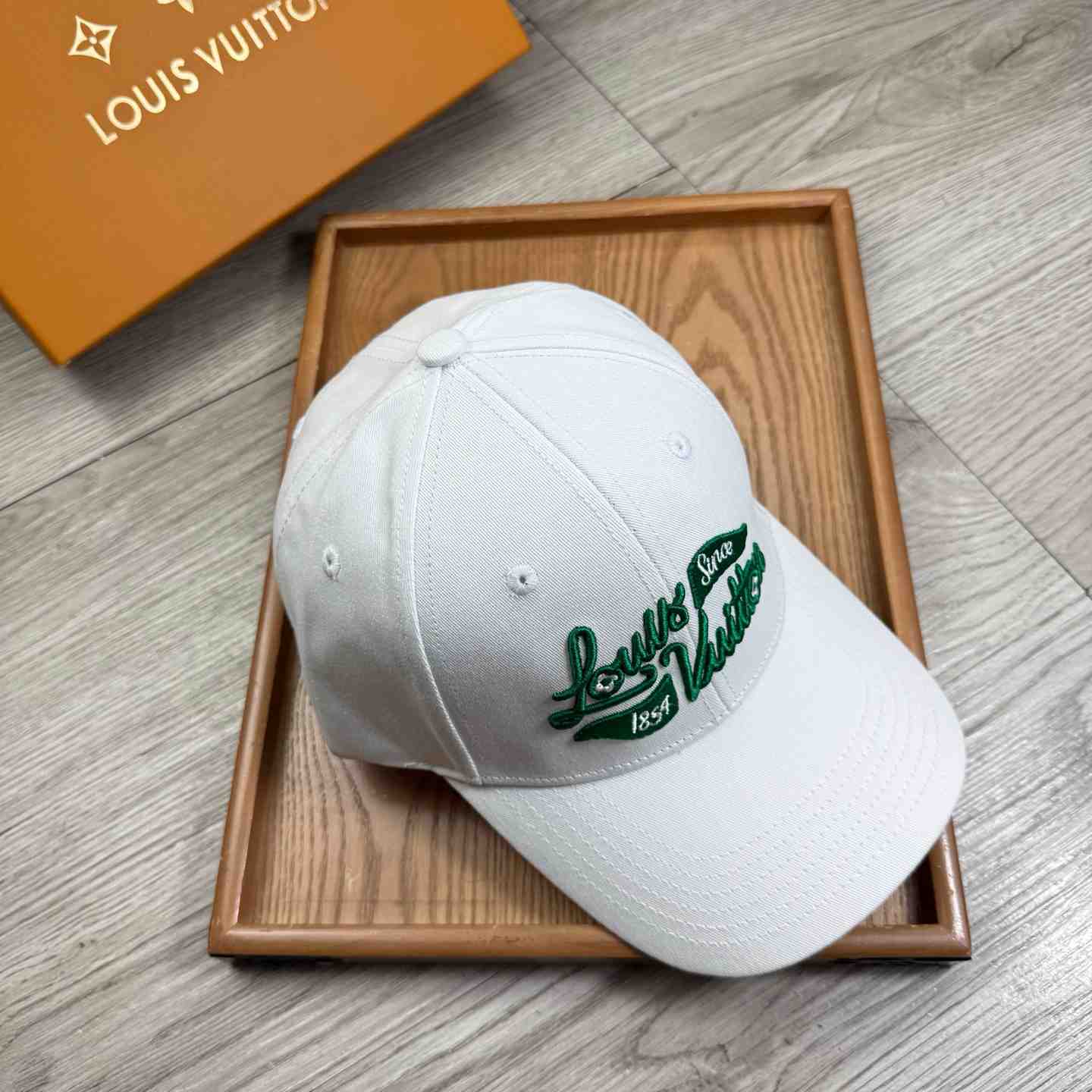 Louis Vuitton Golf Cap - FashionPlug