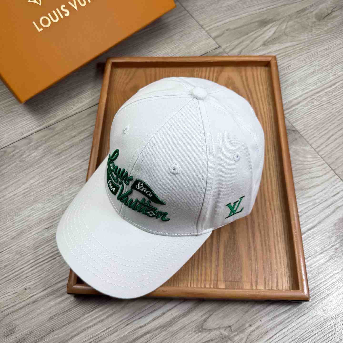 Louis Vuitton Golf Cap - FashionPlug