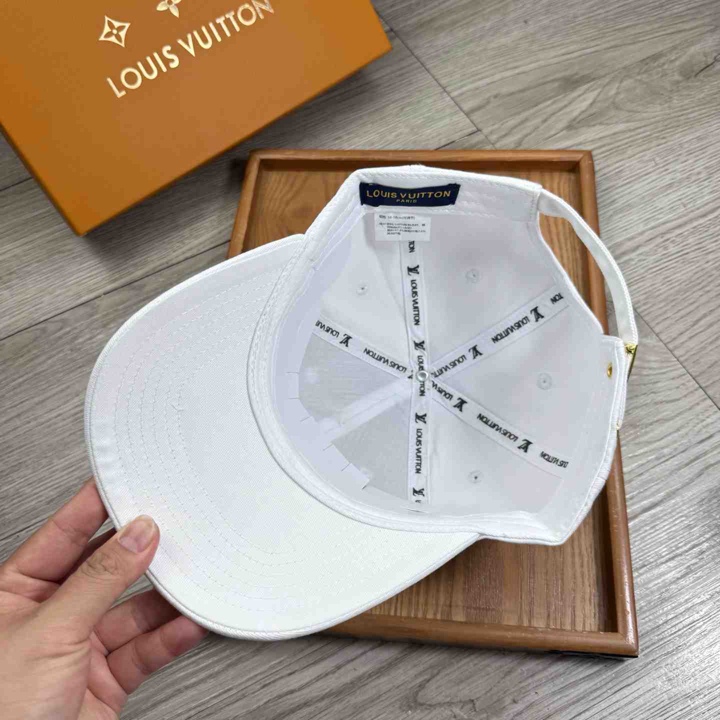 Louis Vuitton Golf Cap - FashionPlug