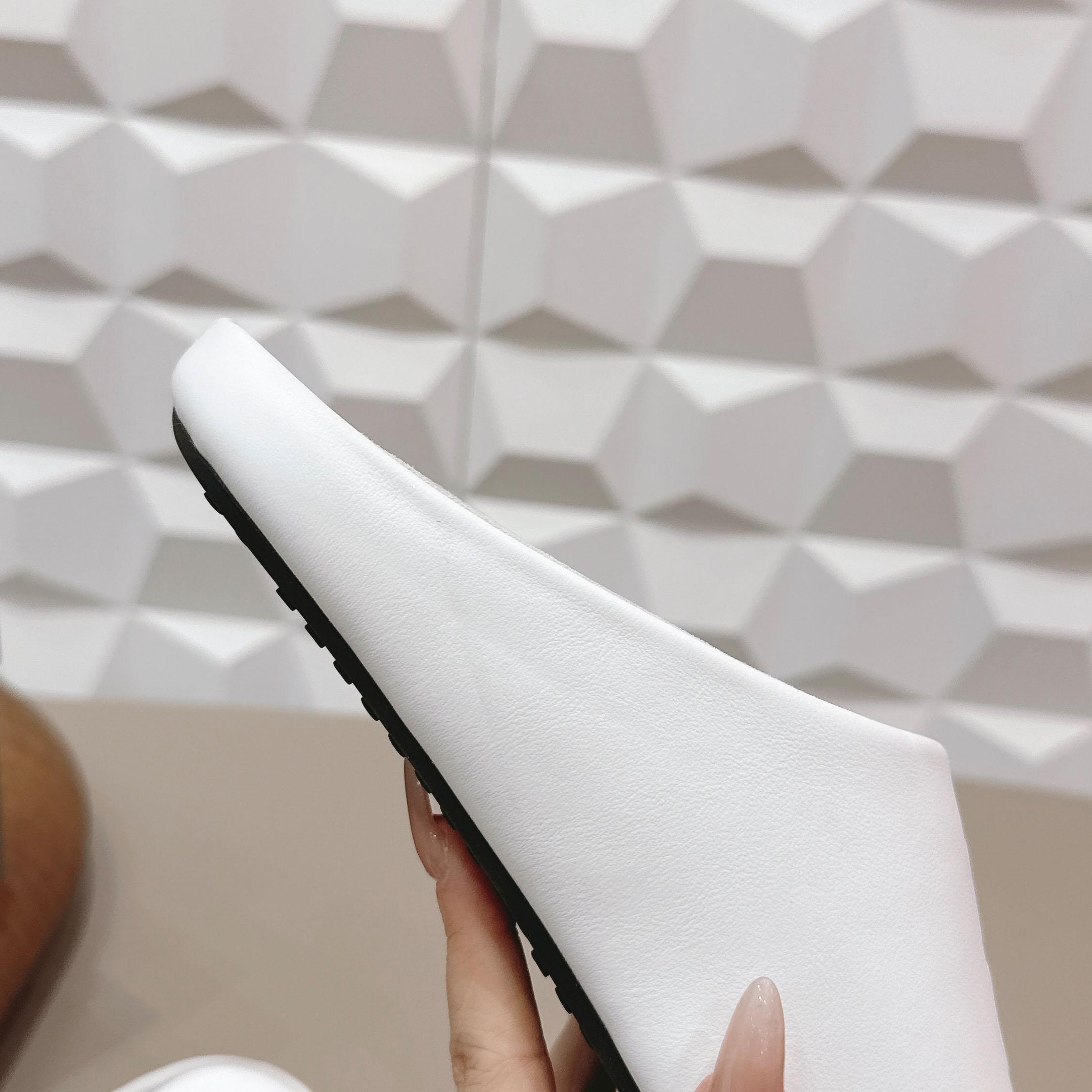 Balenciaga Château Flat Mules - FashionPlug