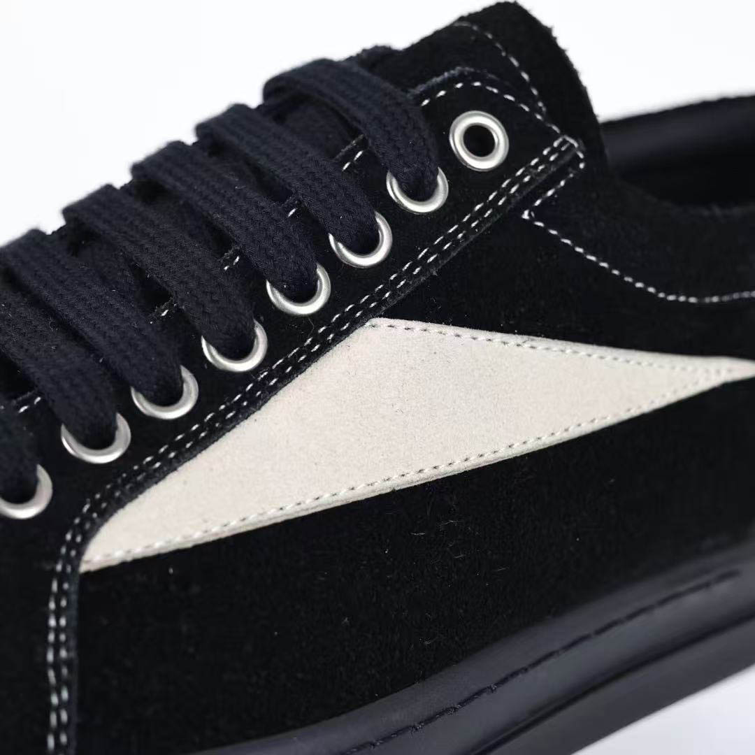 Rick Owens Vintage Sneaks - FashionPlug