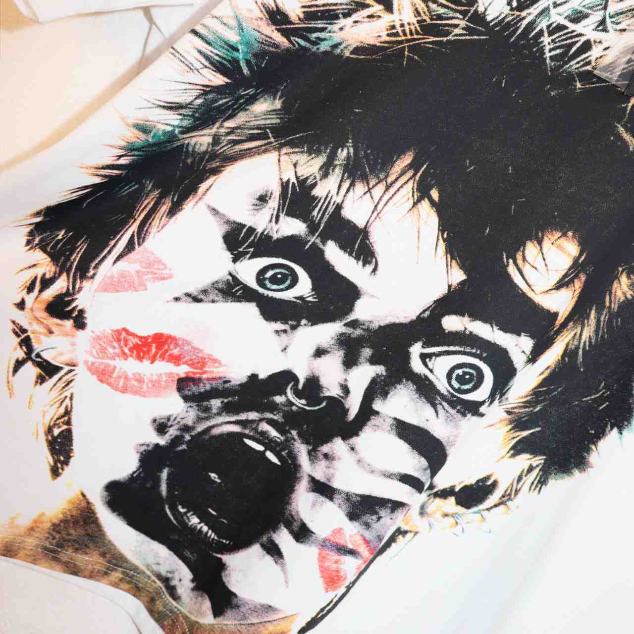 Hellstar French Kiss T-Shirt - FashionPlug